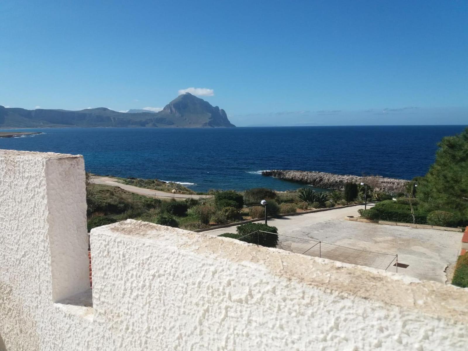 Paradiso Isulidda view 3