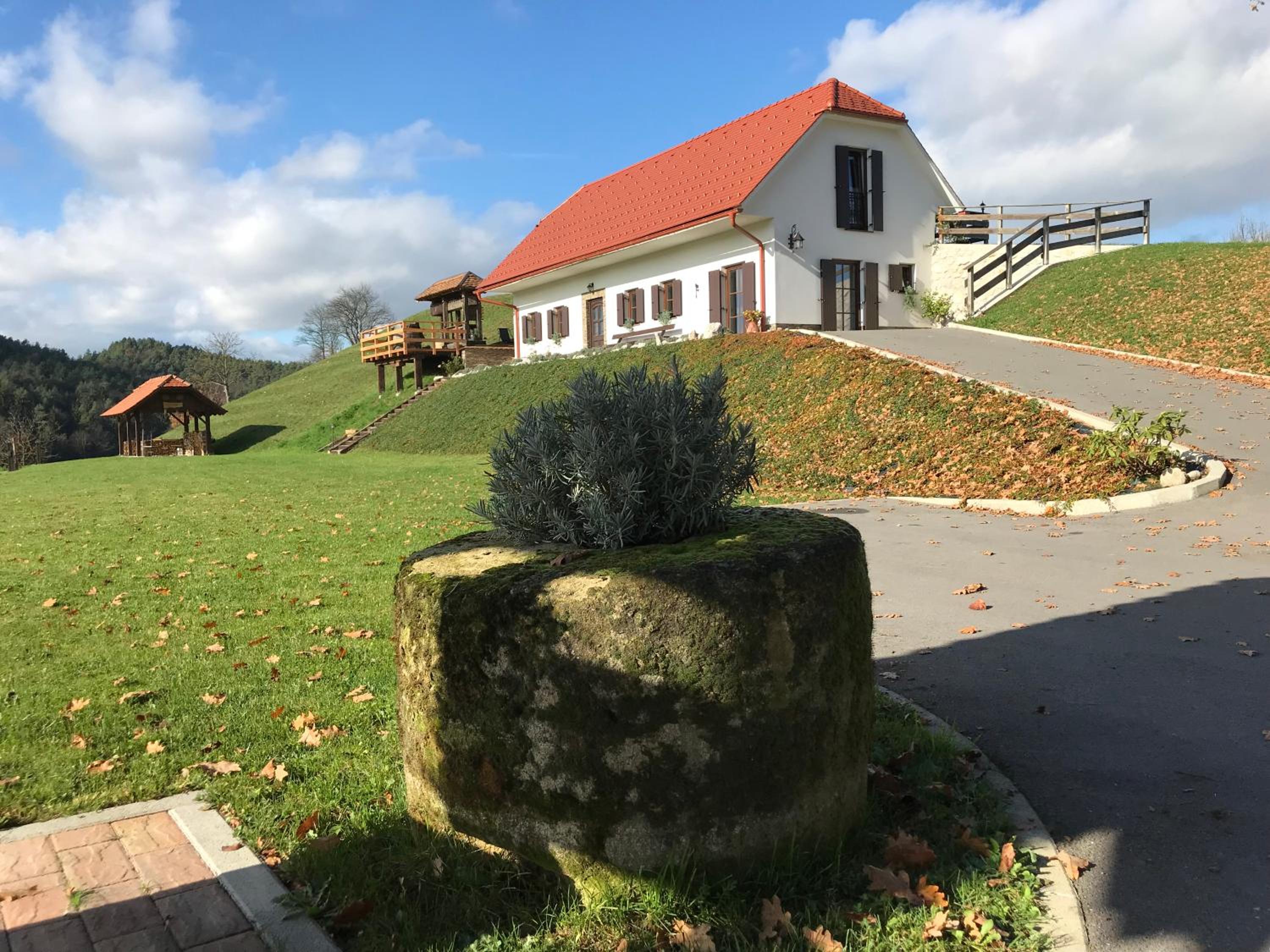 Tourist farm Artisek