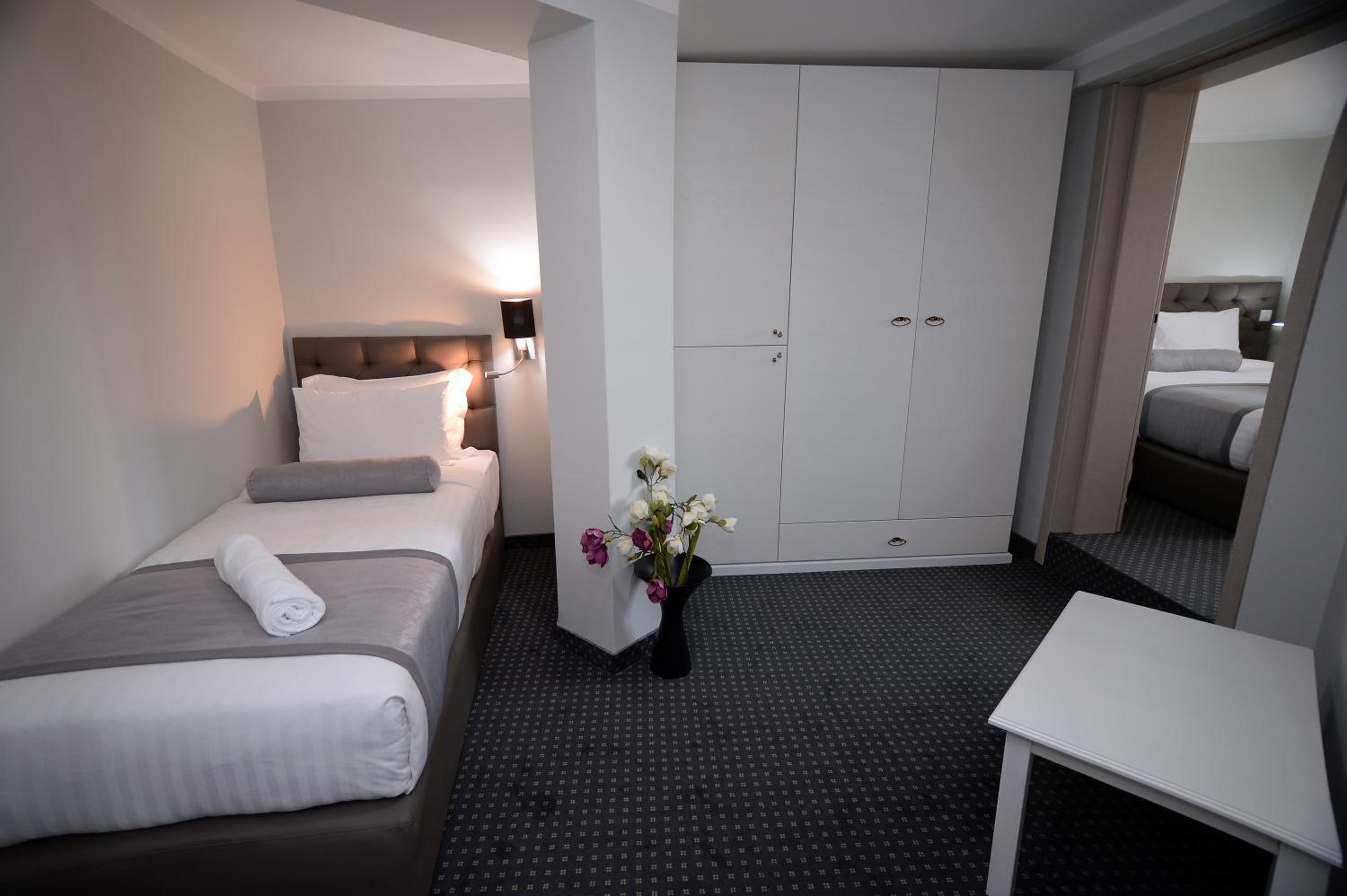 Alexandar Square Apartments view 5