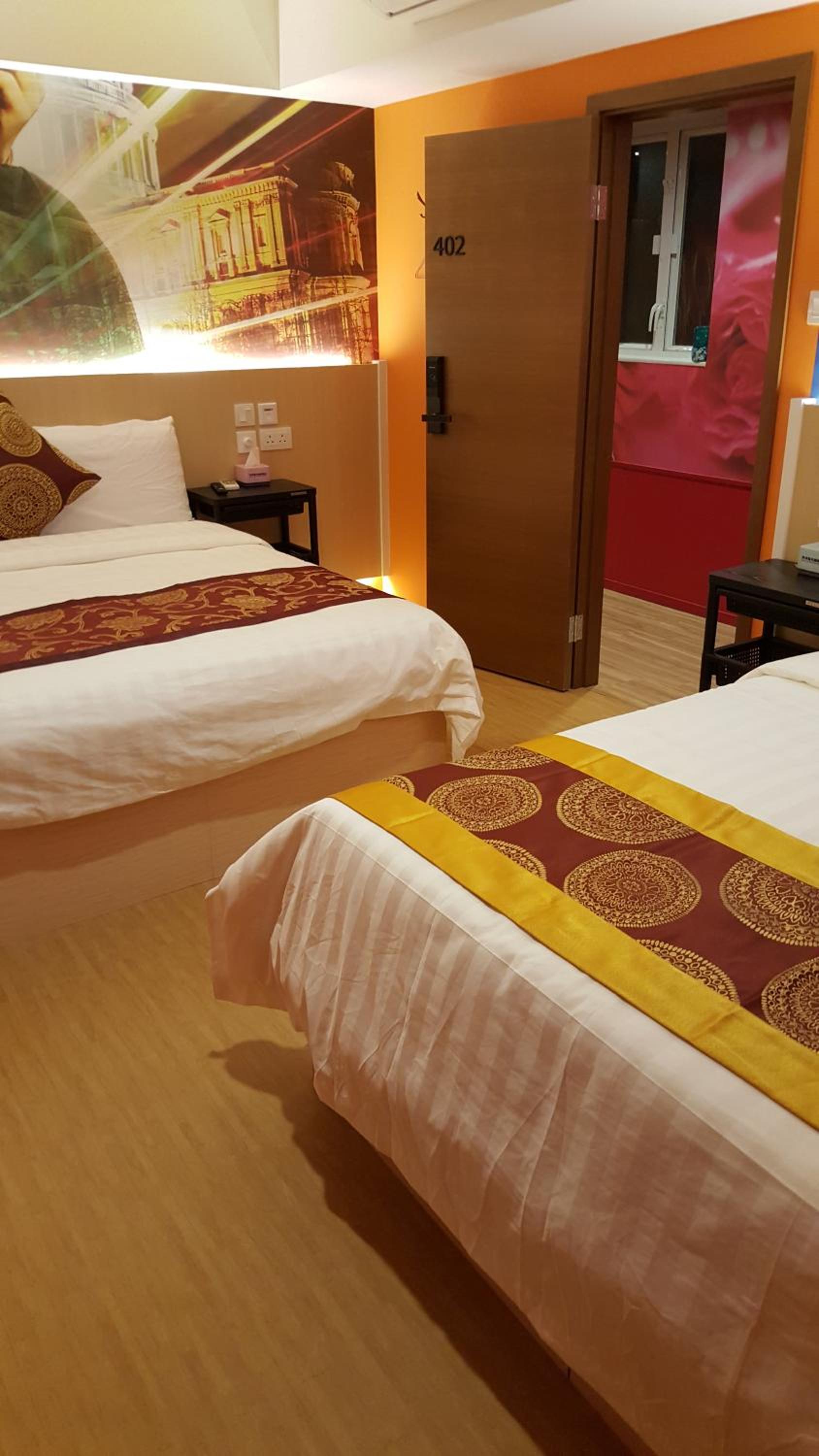 Whole Sunshine International Guest House