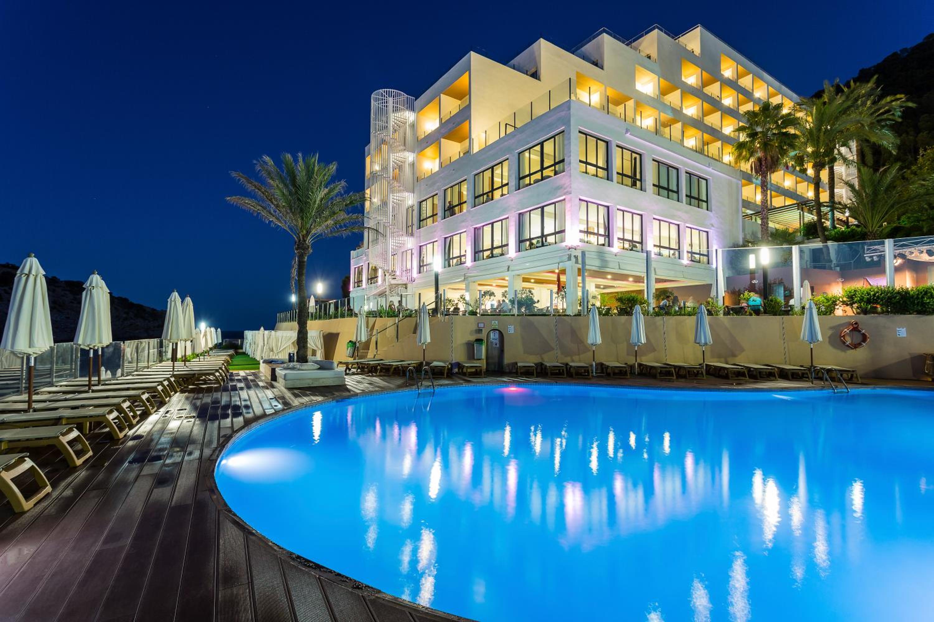 Palladium Hotel Cala Llonga - Adults Only