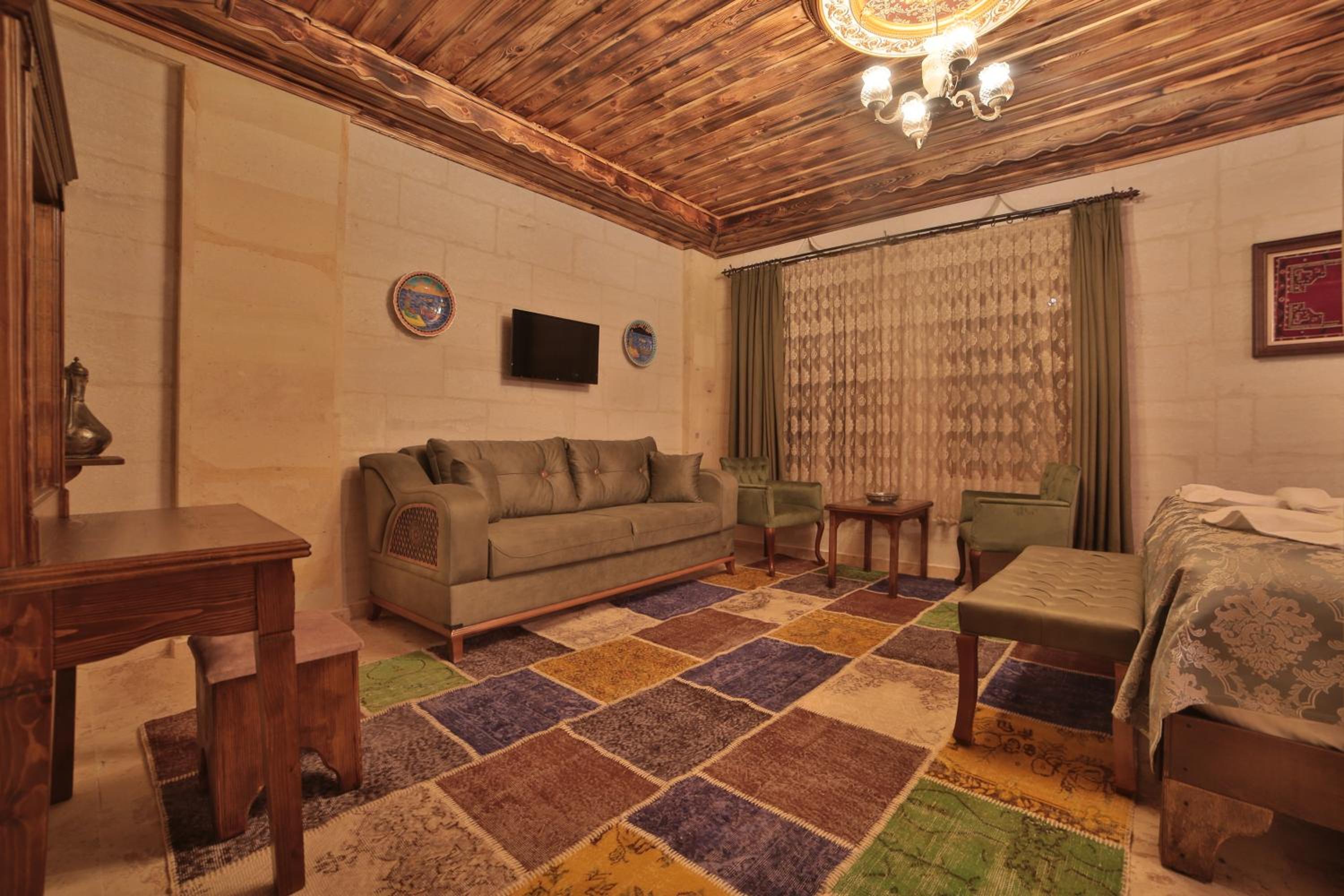 Caravanserai Inn Hotel - Image 39
