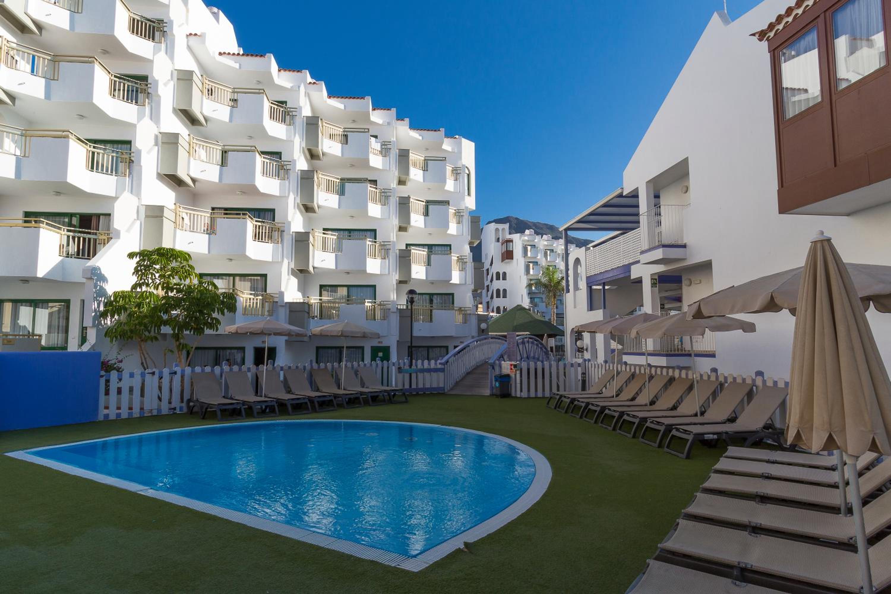 Playaolid Suites & Apartments — photo 45