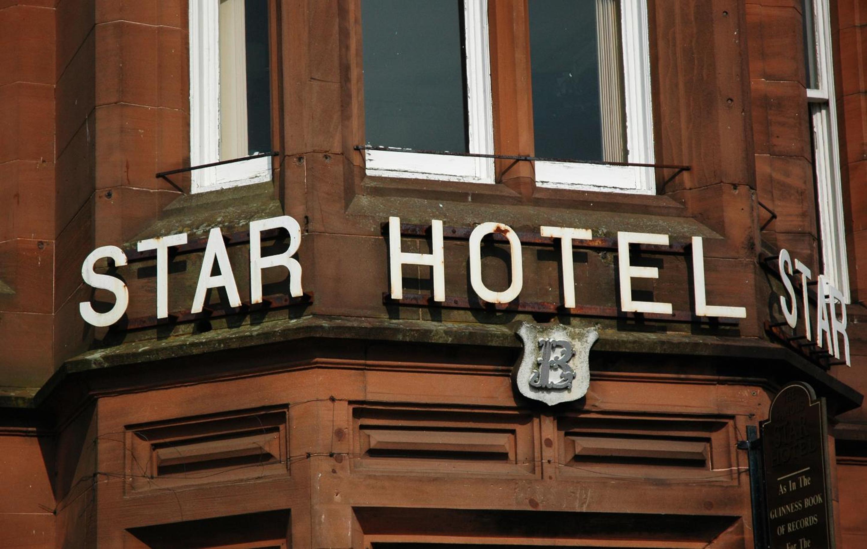 The Famous Star Hotel Moffat view 4