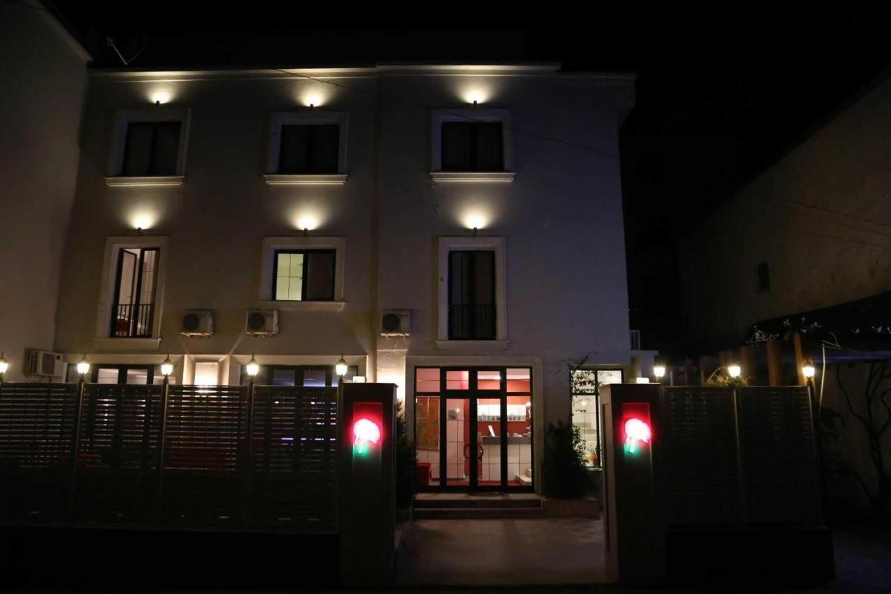 Hotel Rimini Tirana - Image 1