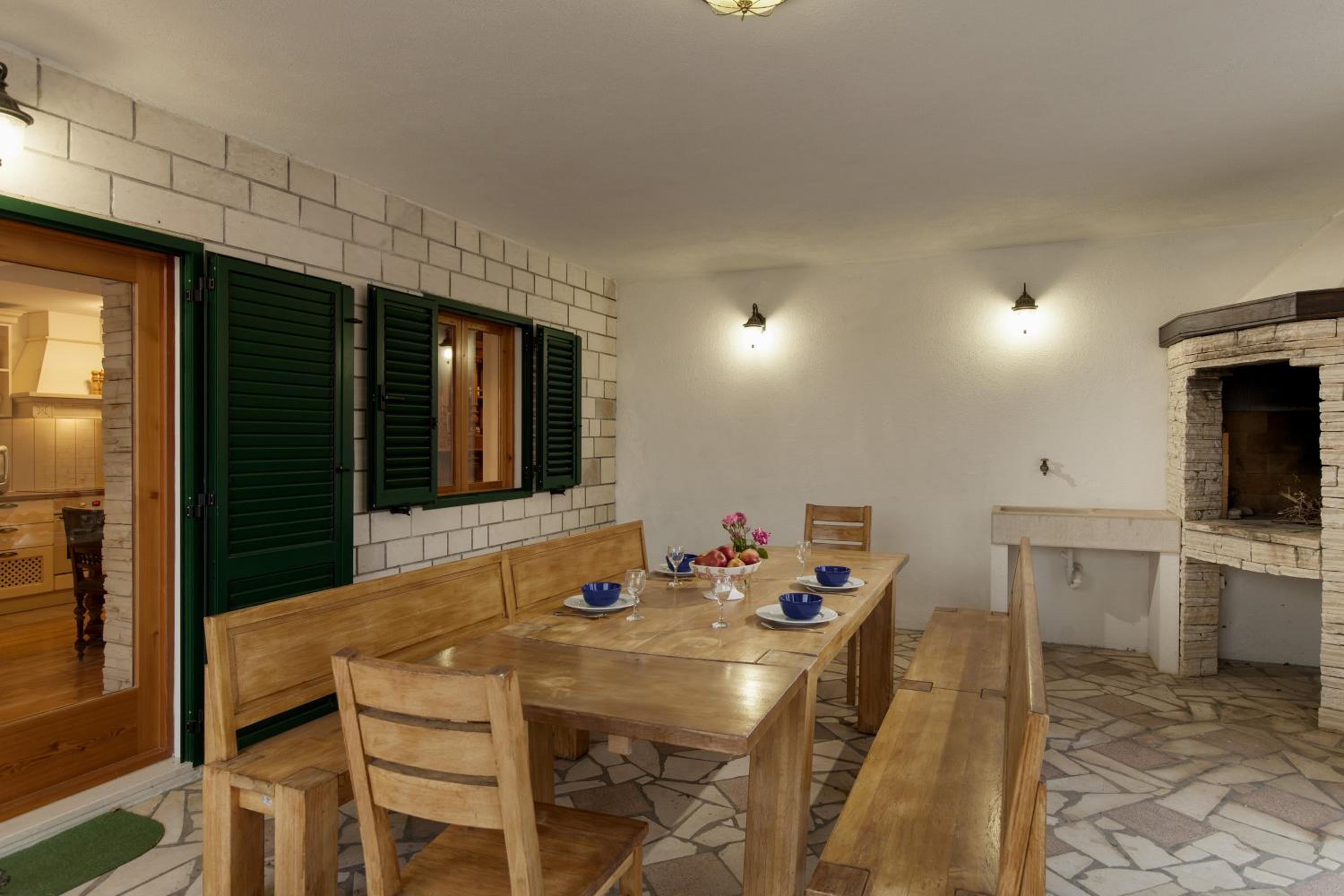 Villa Vjeka Cozy Family Retreat with Heated Pool, Brač Island view 3