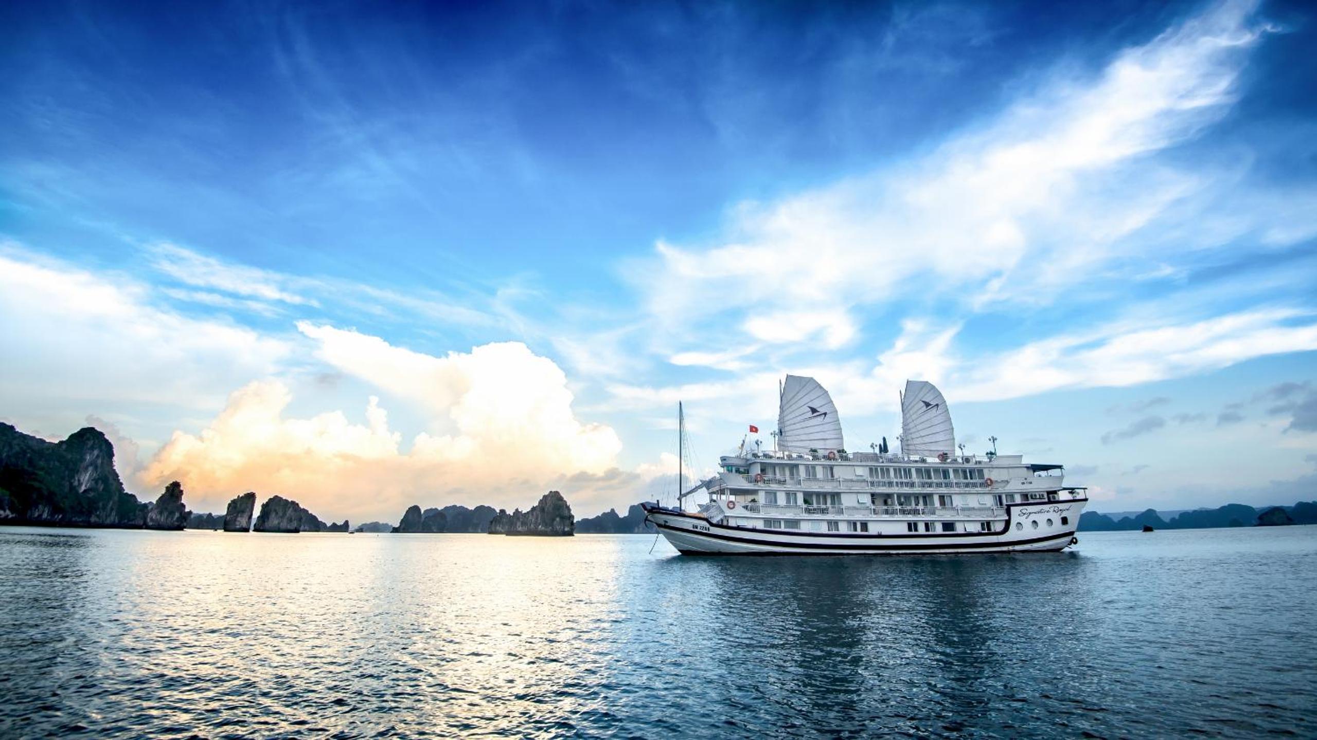 Signature Halong Cruise