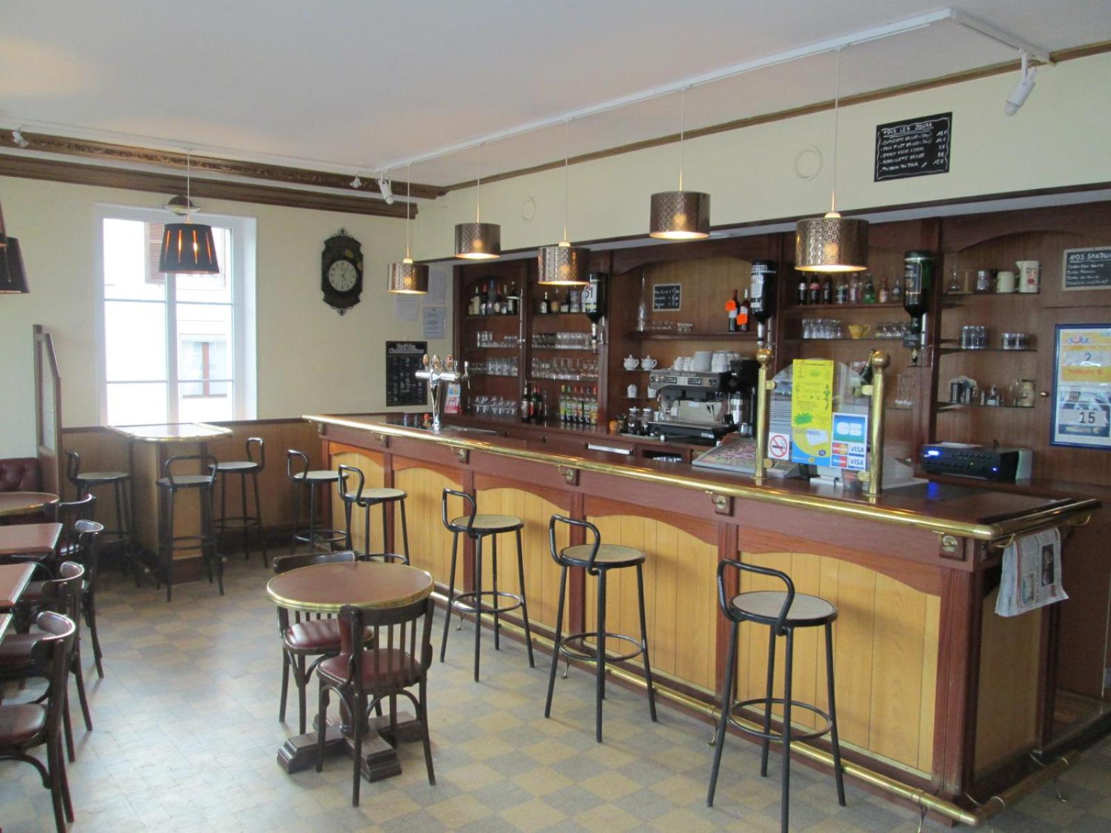 bar