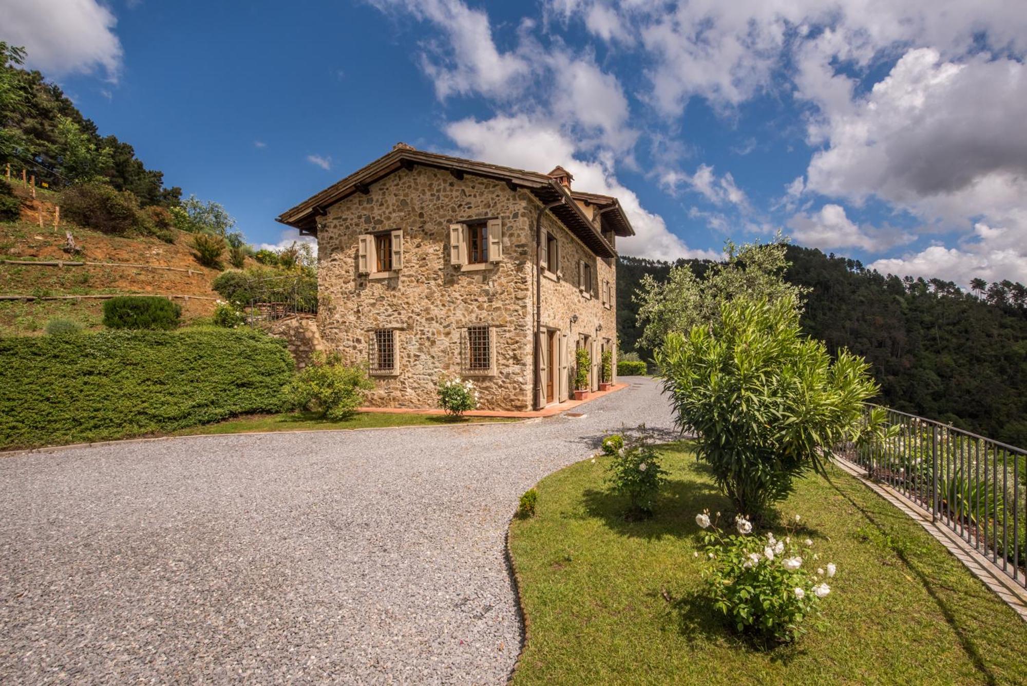 Hotel La Pianella Farmhouse - Image 1