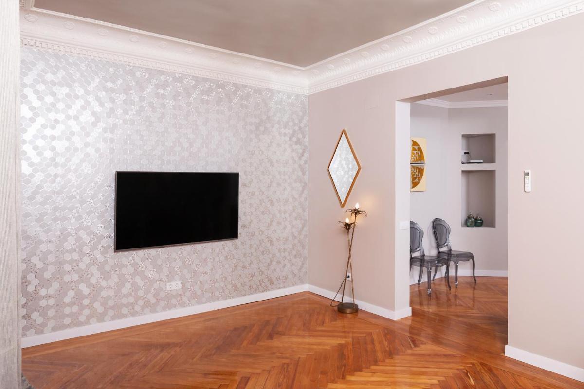 Gran via Excellent, by Presidence Rentals photo 2