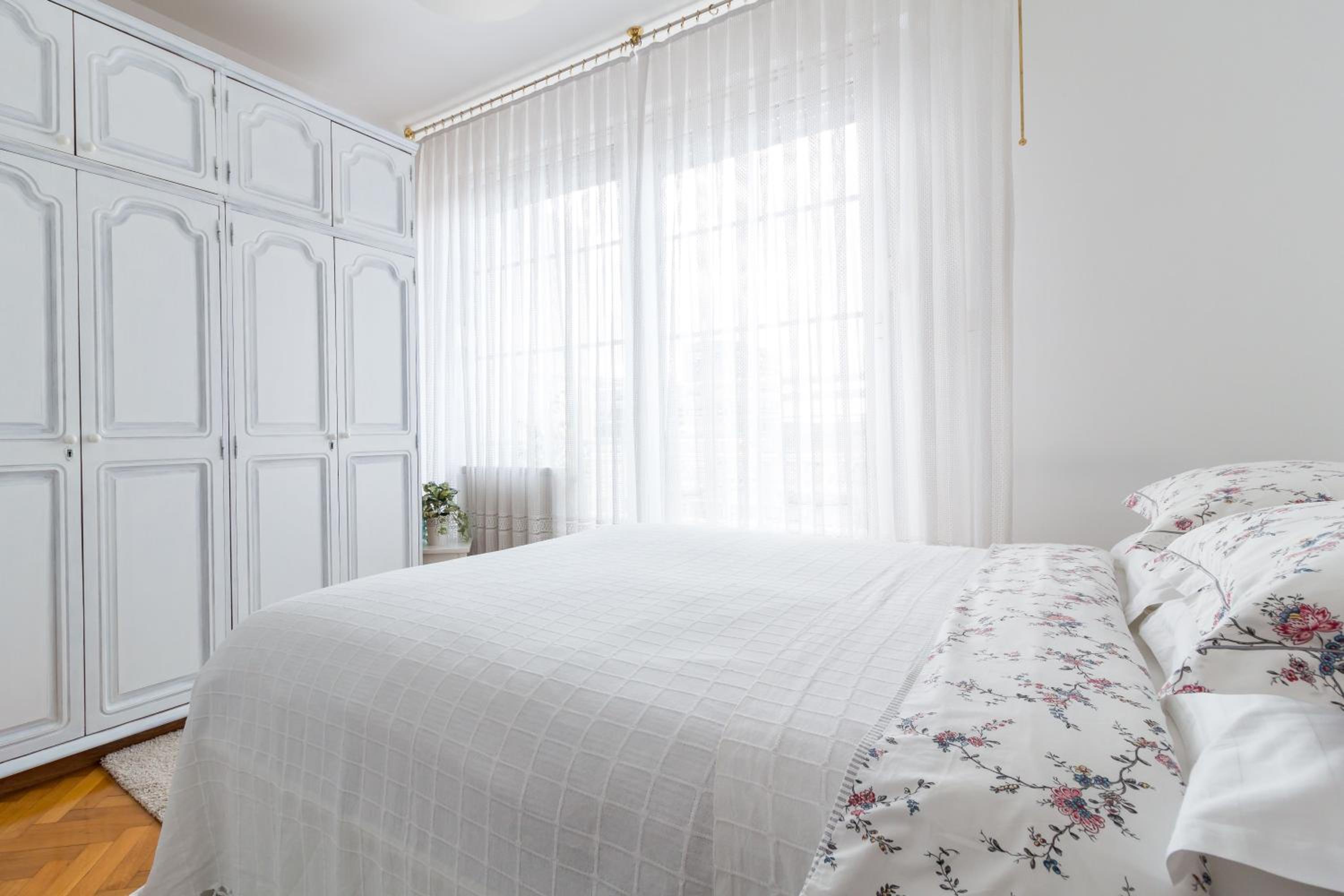 "Apartment Zagreb Idila Center", with a balcony, speed WiFi view 3