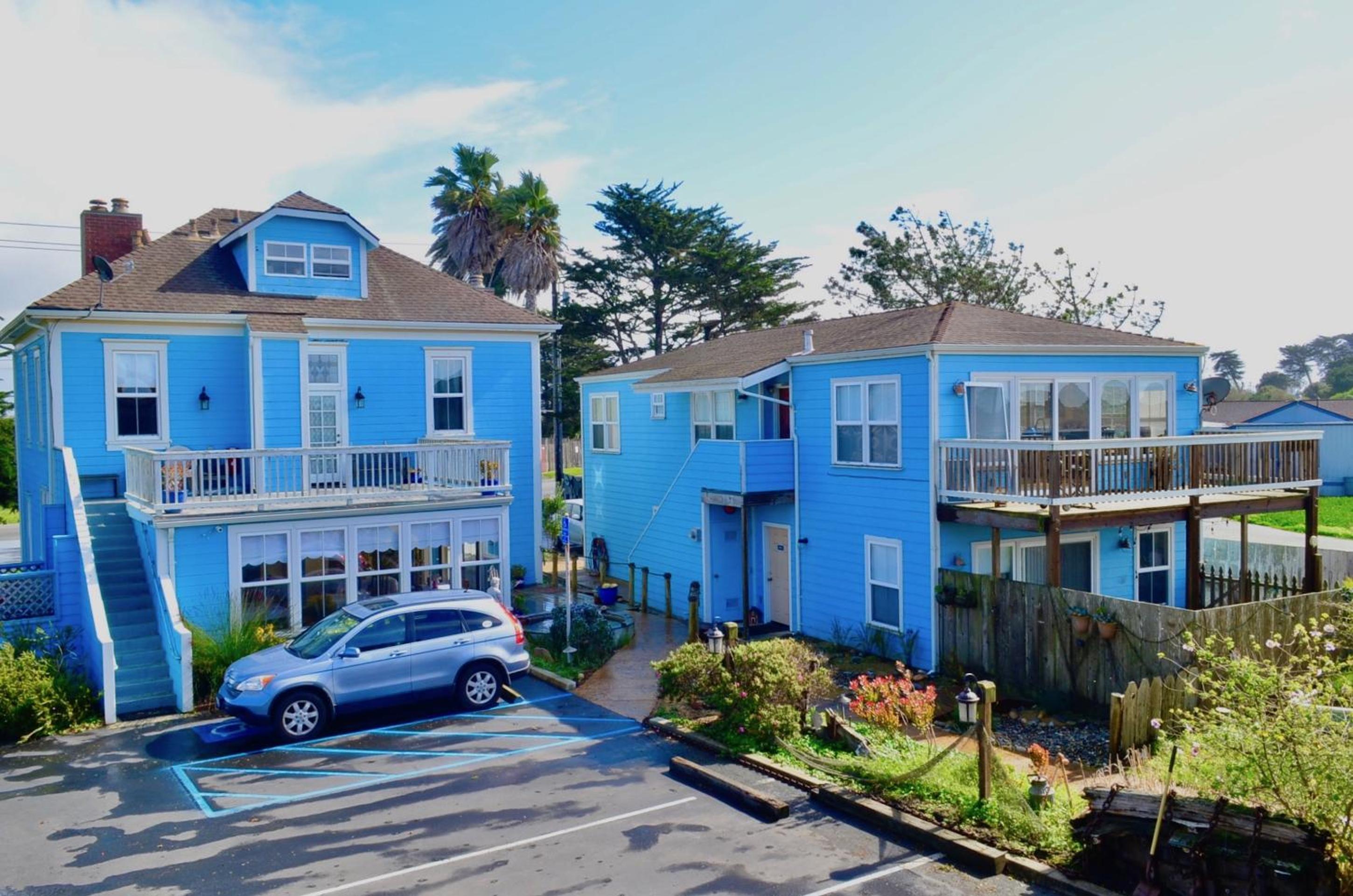Captain's Inn at Moss Landing