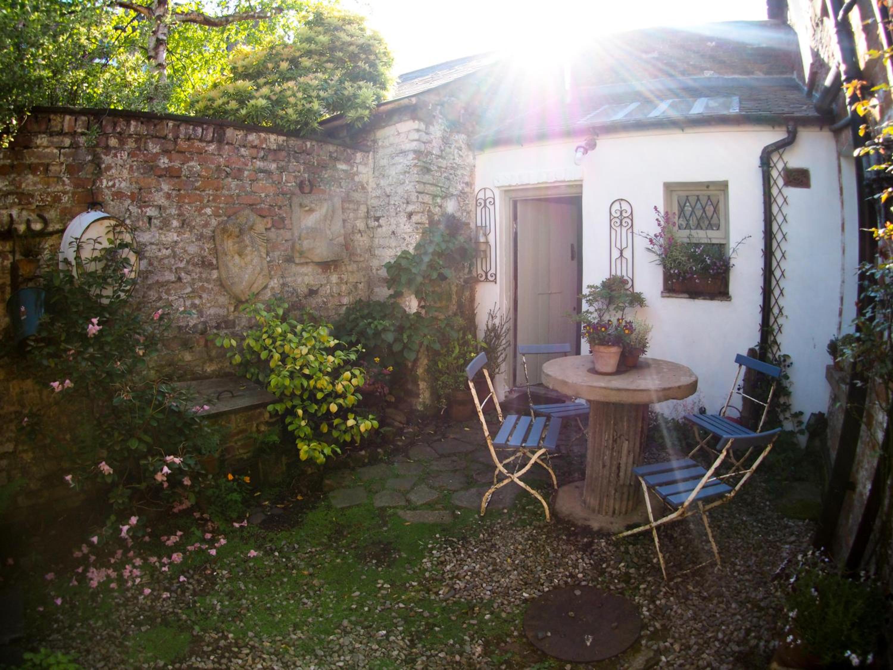 No.33 Coach House view 5
