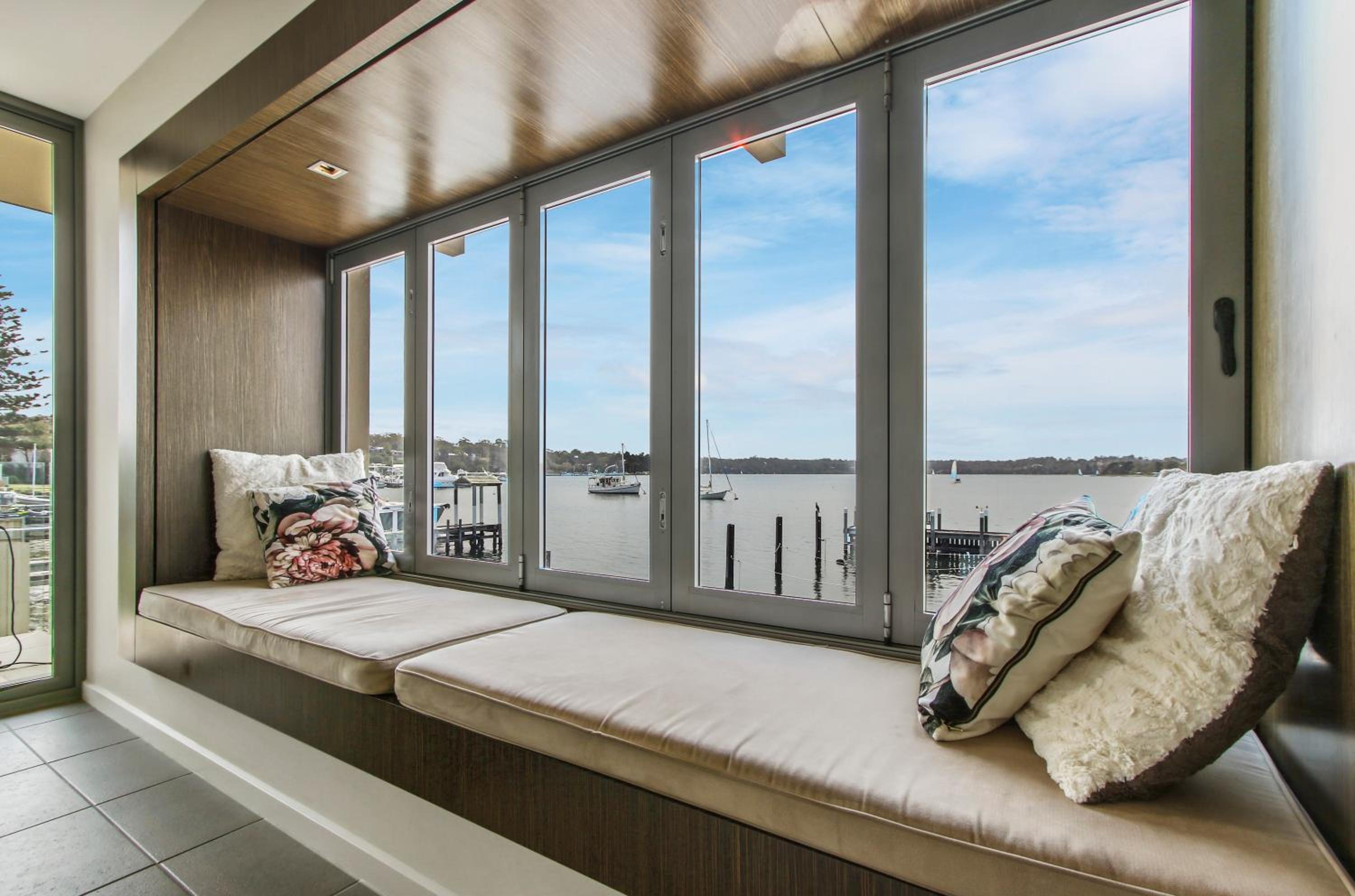 A Window on the Bay - Scenic Metung Retreat view 3