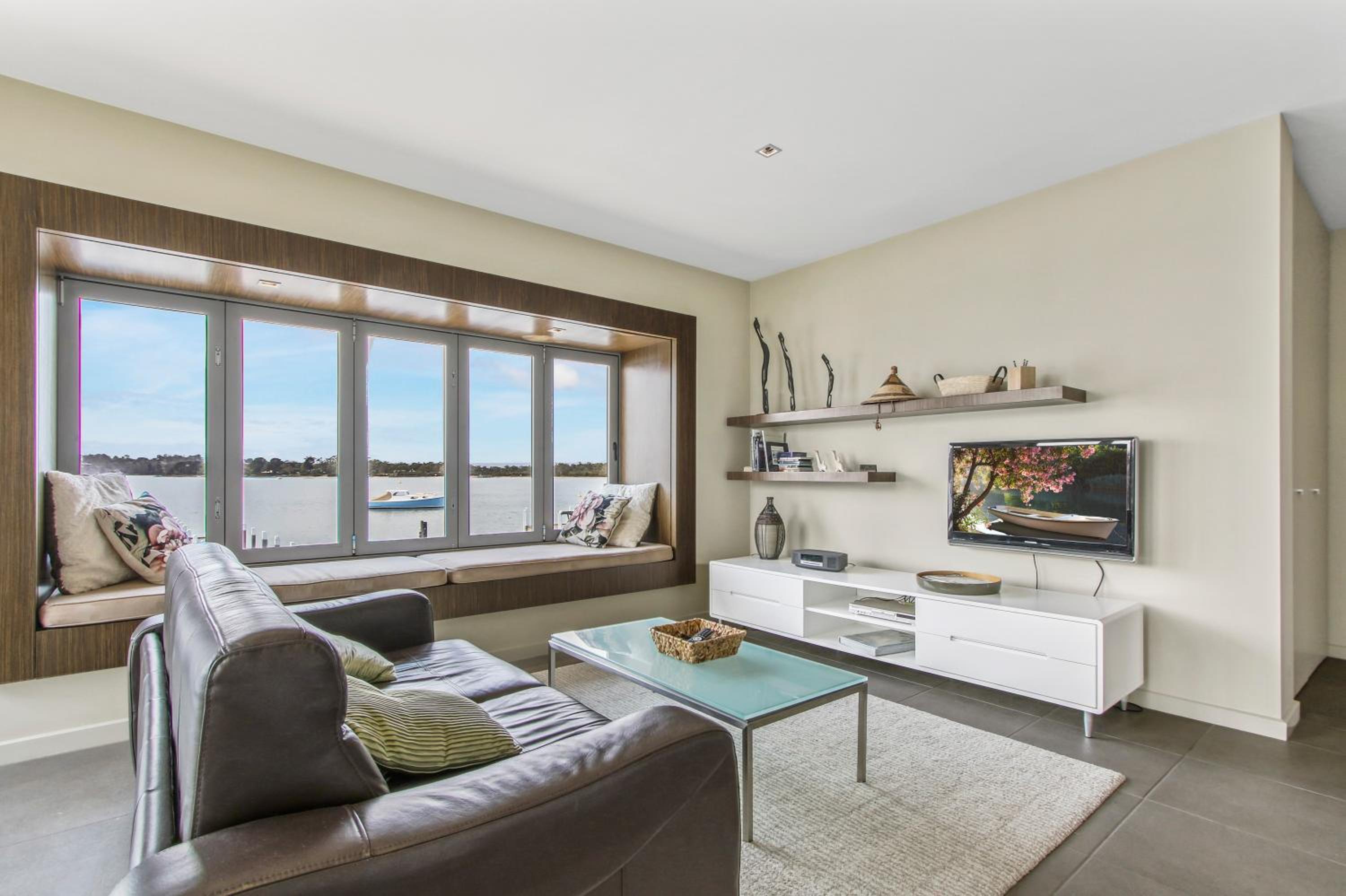 A Window on the Bay - Scenic Metung Retreat view 4