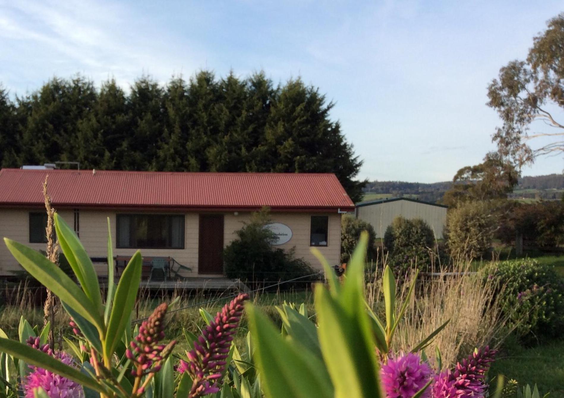 Cherry Top Farmstay - Boutique Eco Village