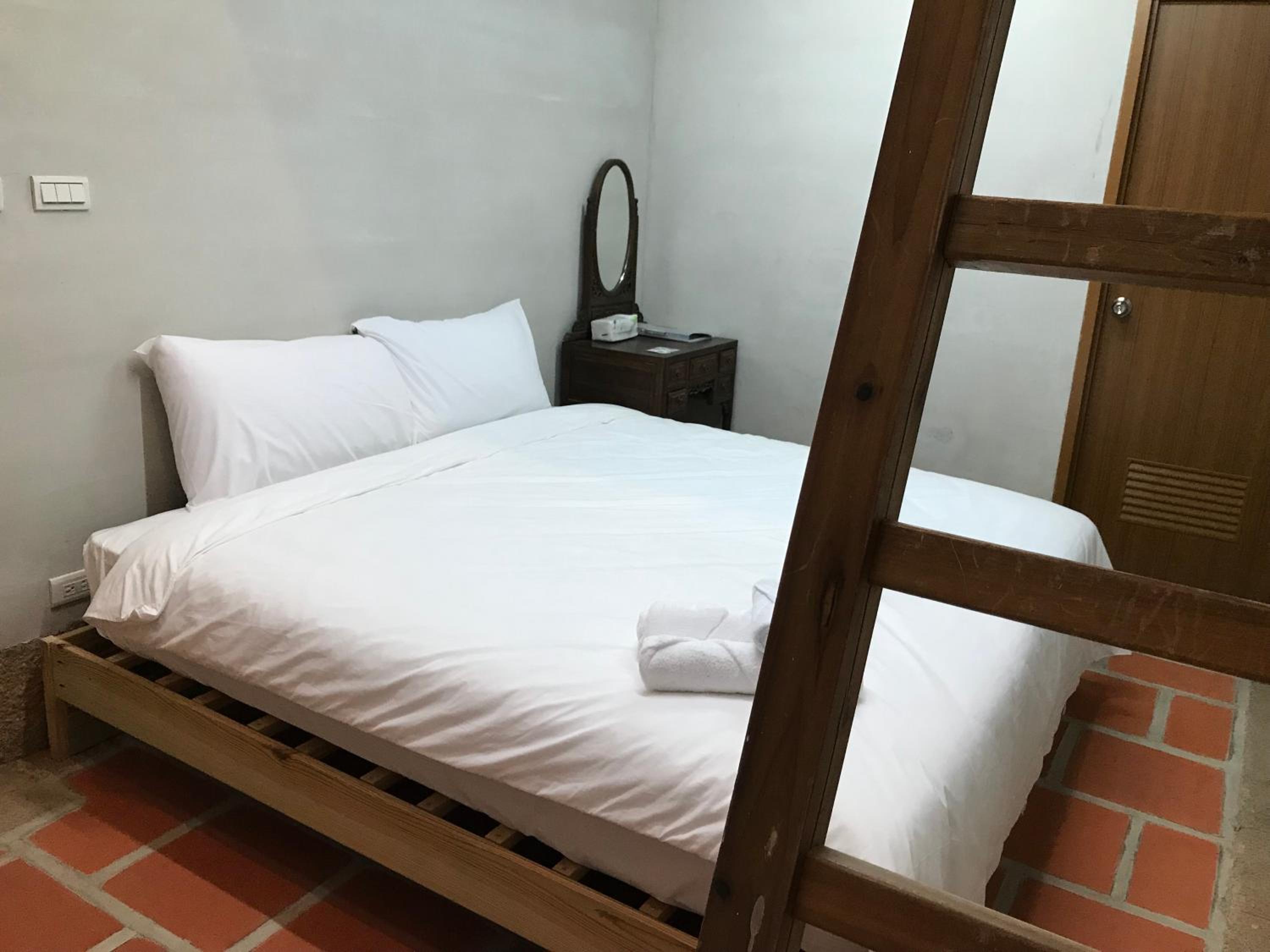 Casa Wisteria