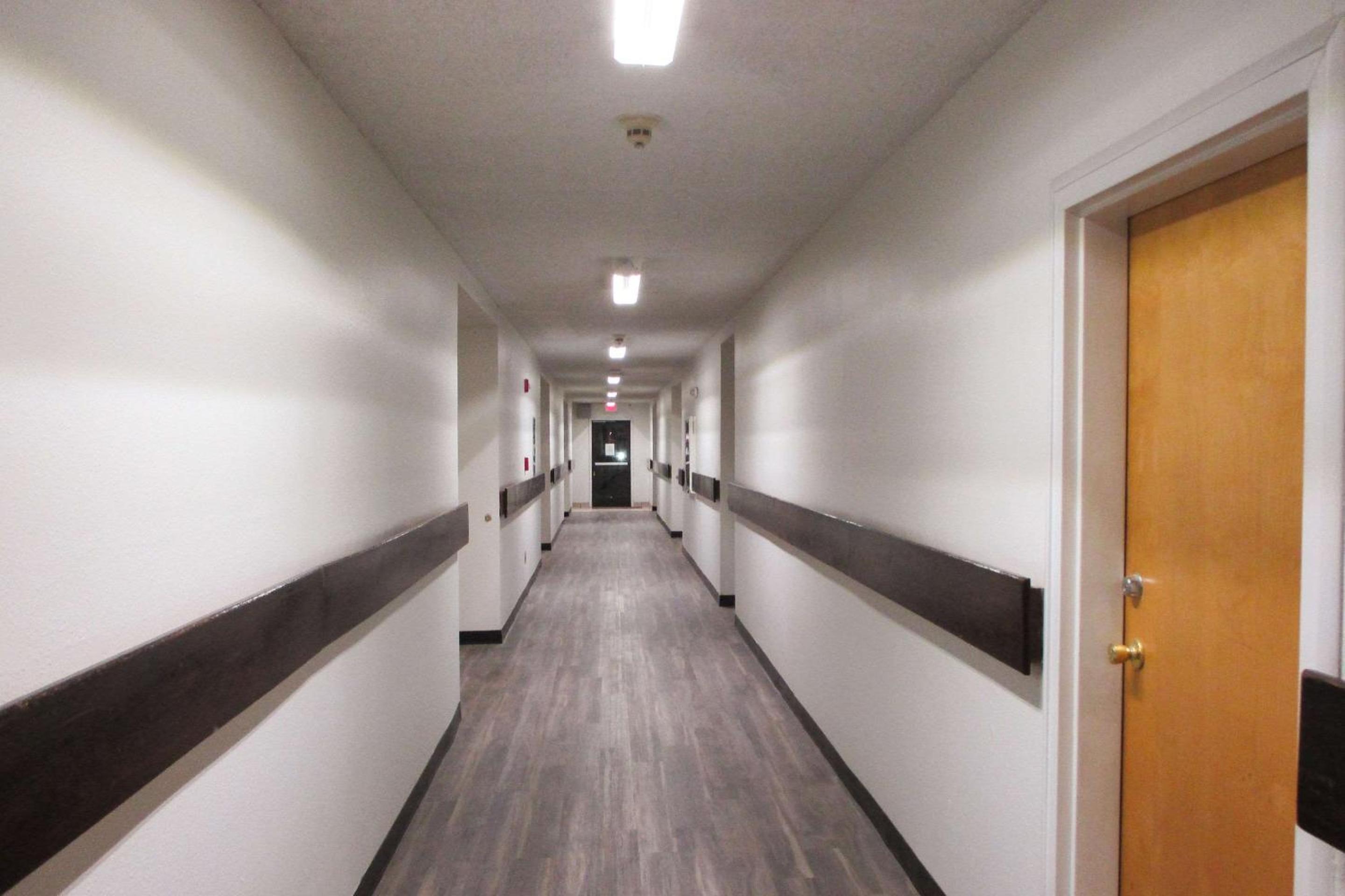 Econo Lodge Gallup West view 2