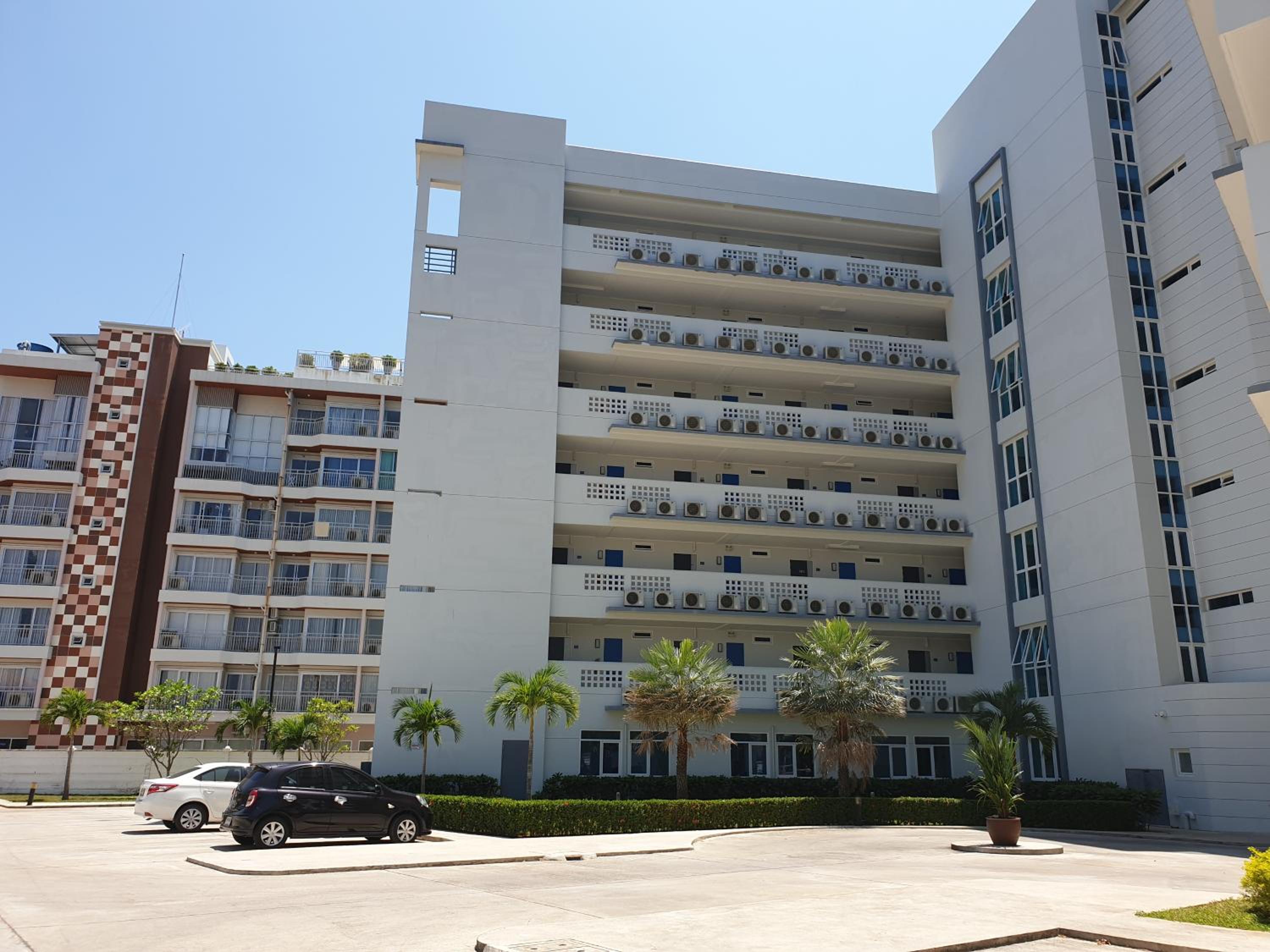 Grandblue condominium Room 606
