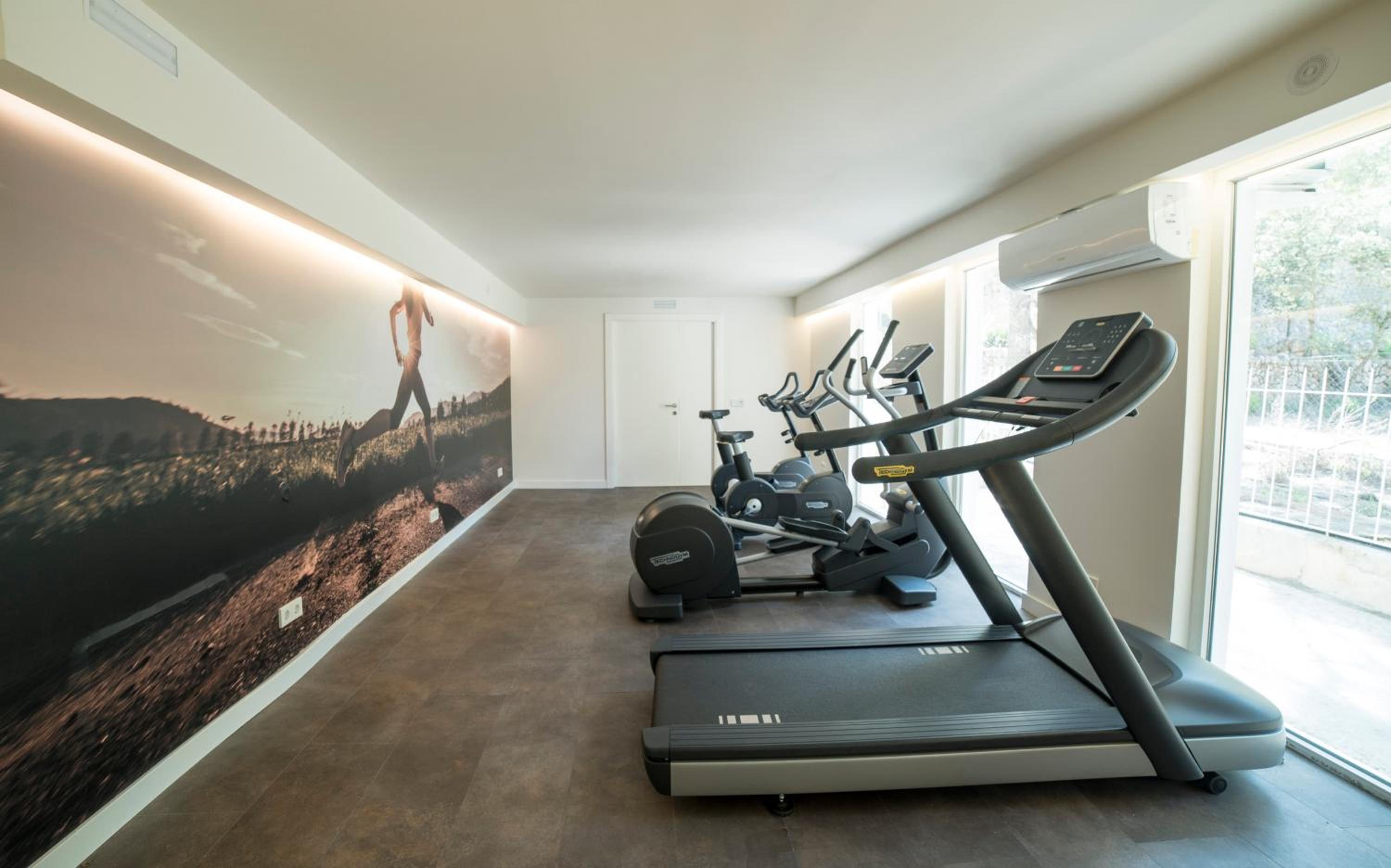 Bordoy Continental Valldemossa, hotel con piscina en Valldemossa — activities & amenities