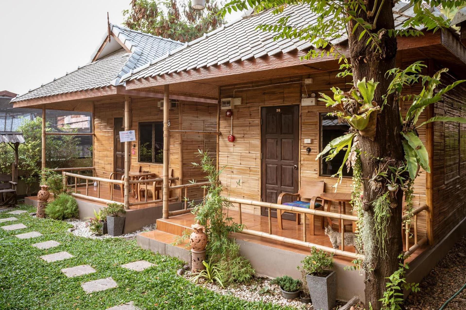 Boutique Hotel & Restaurant, Jaidee Bamboo Huts