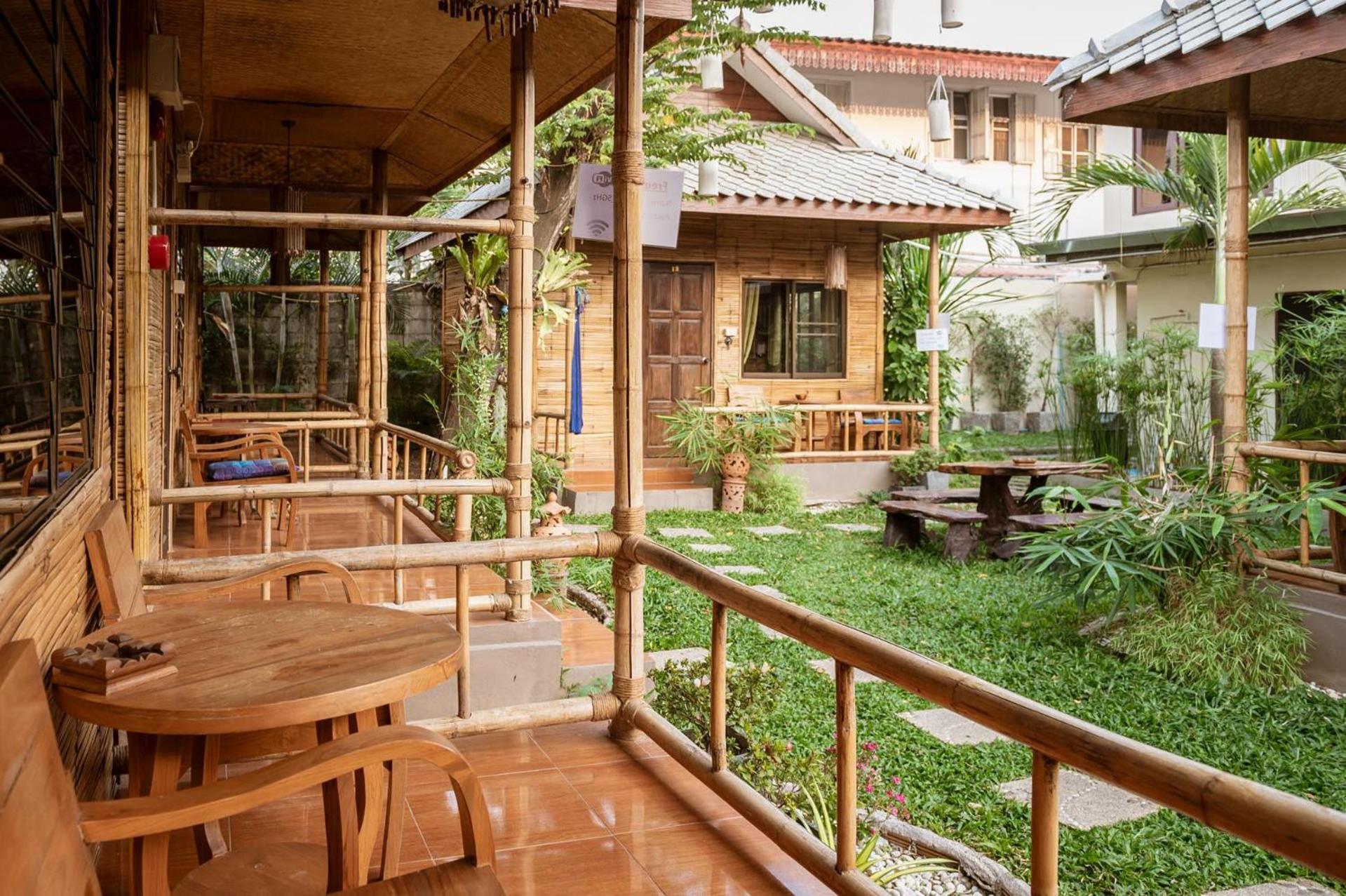 Boutique Hotel & Restaurant, Jaidee Bamboo Huts