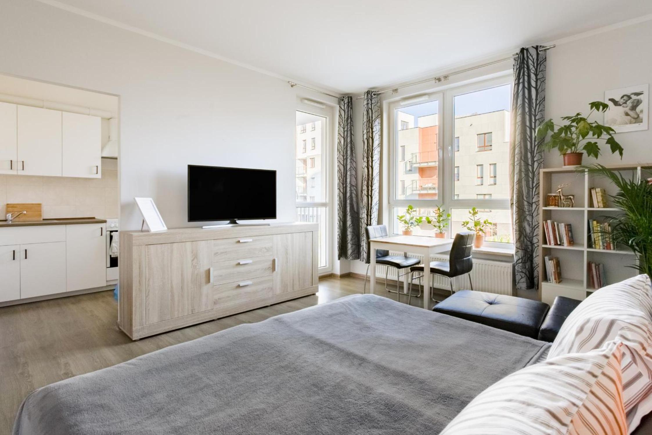 Airport Residence ORANGE view 4