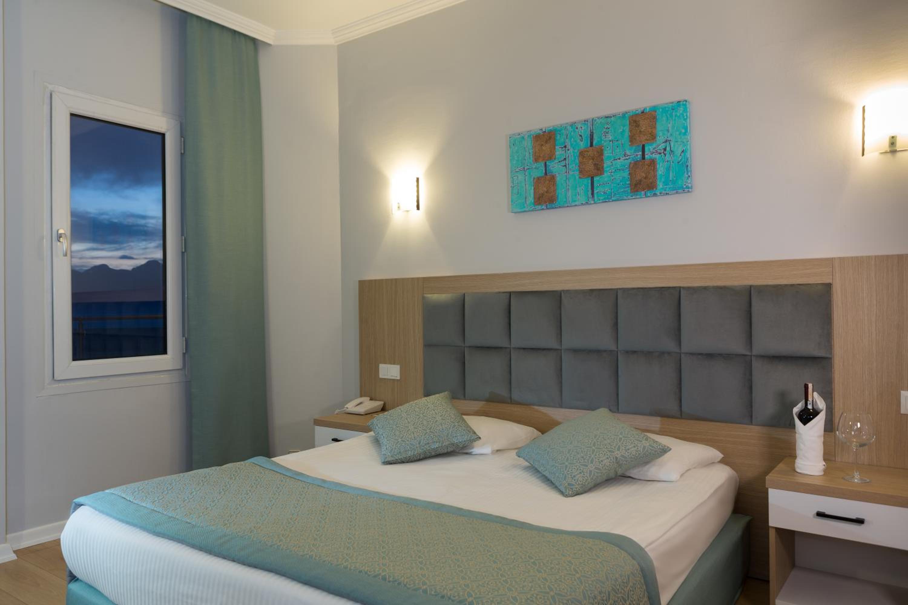 Adonis Otel - Image 40