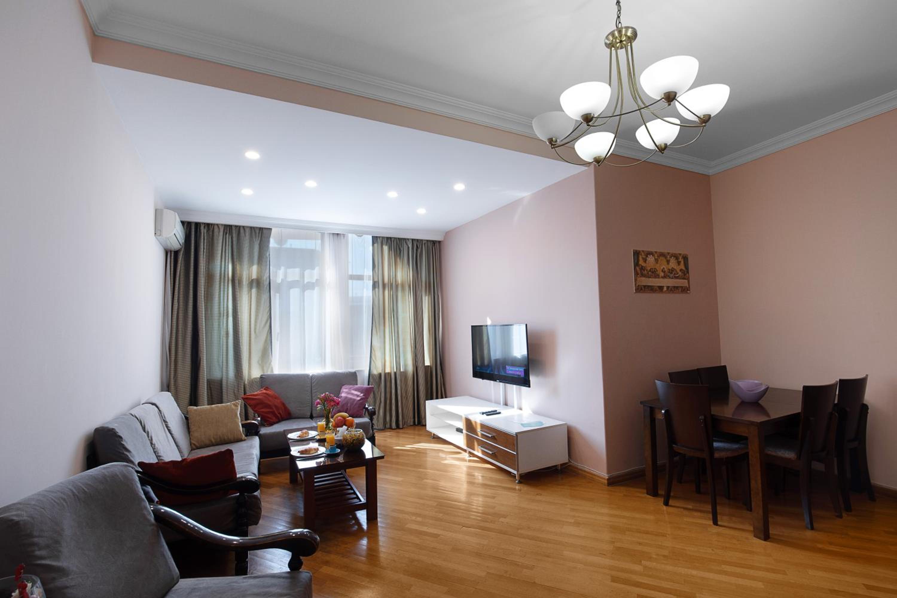 RIS Central Apartments Yerevan