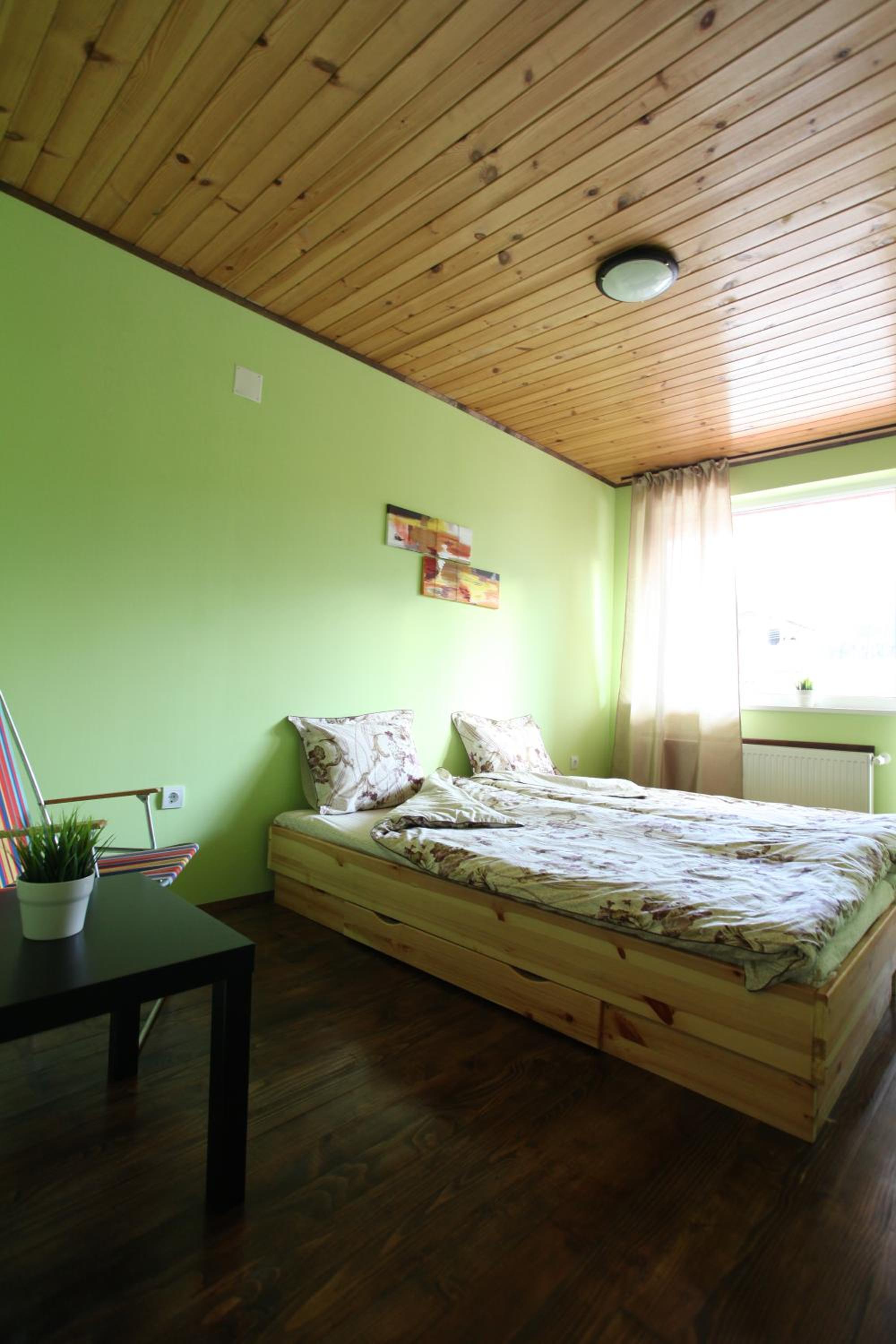 Ashkova House