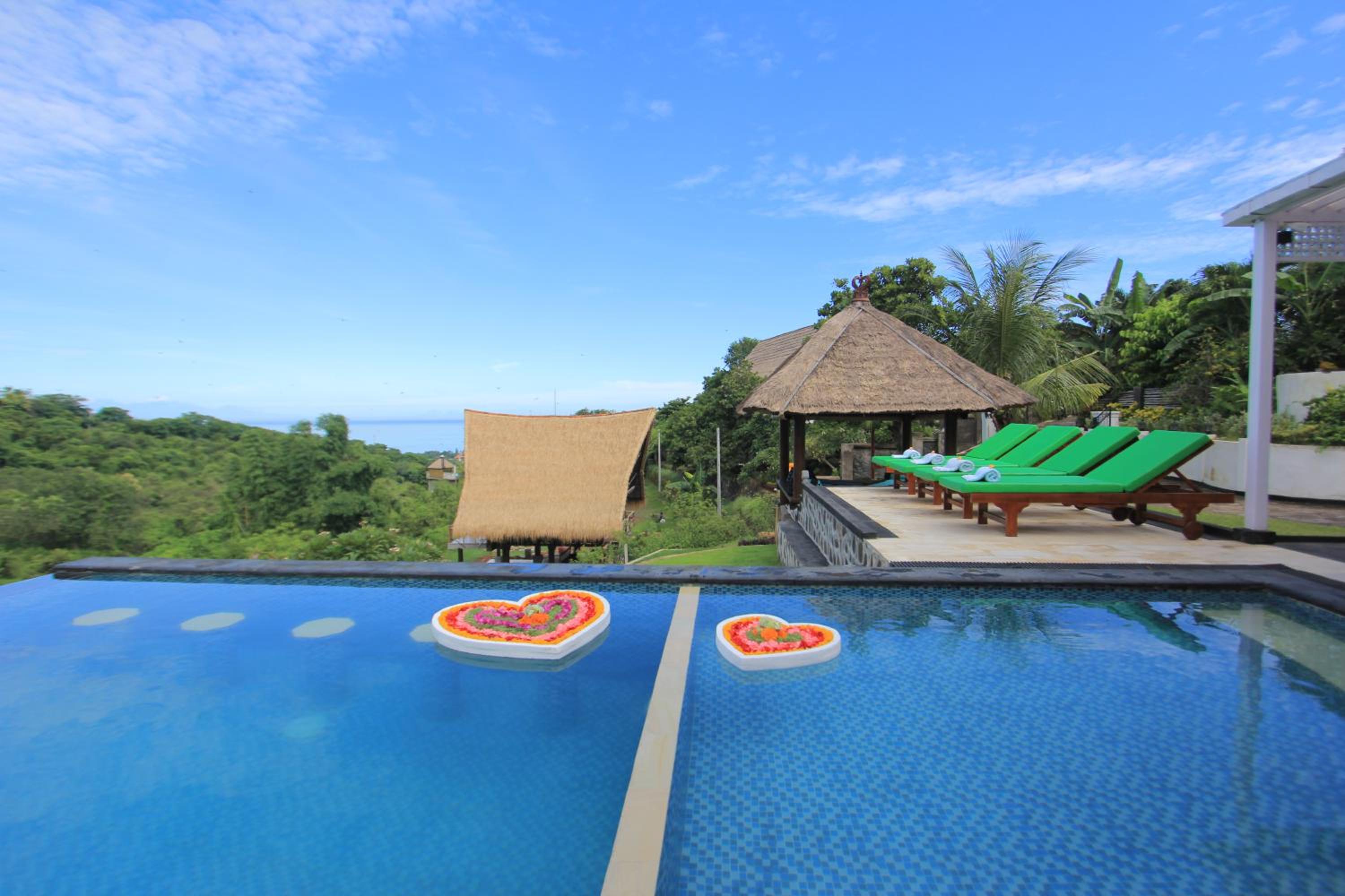 Villa Rinisha Rumah Senja Temukus Lovina view 3