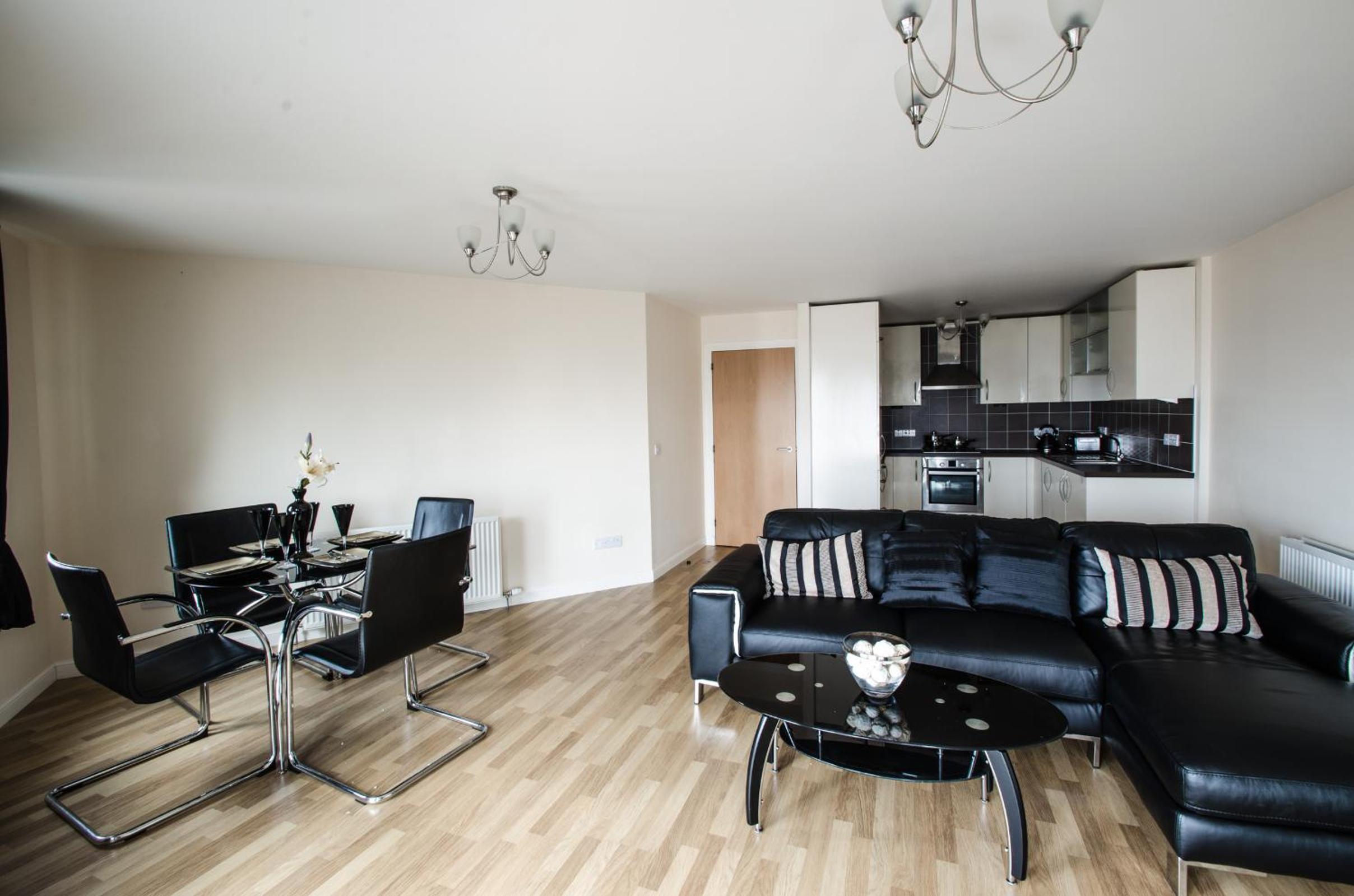 City Centre Orange Apartments - Portland Street view 4
