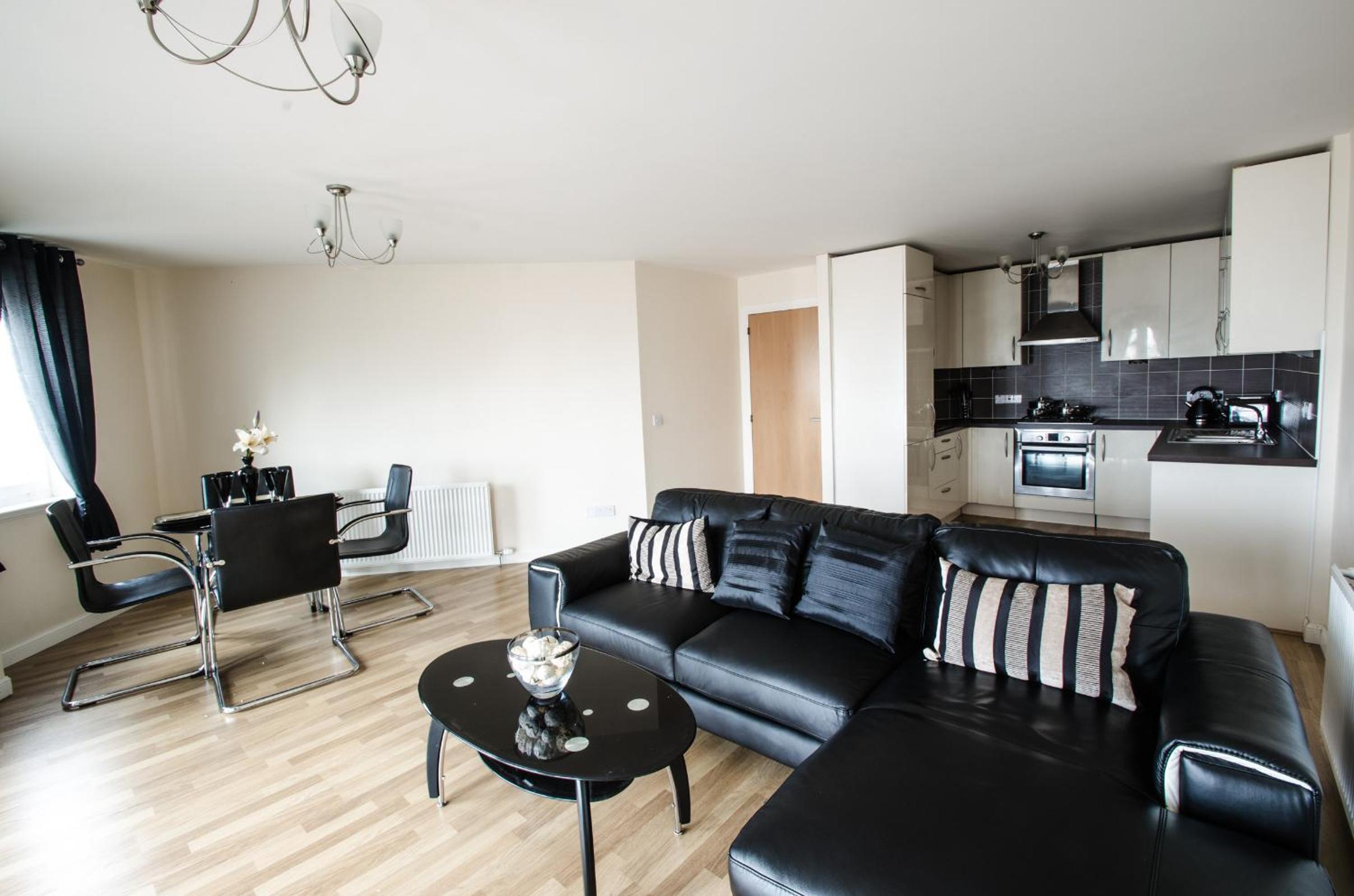 City Centre Orange Apartments - Portland Street view 5
