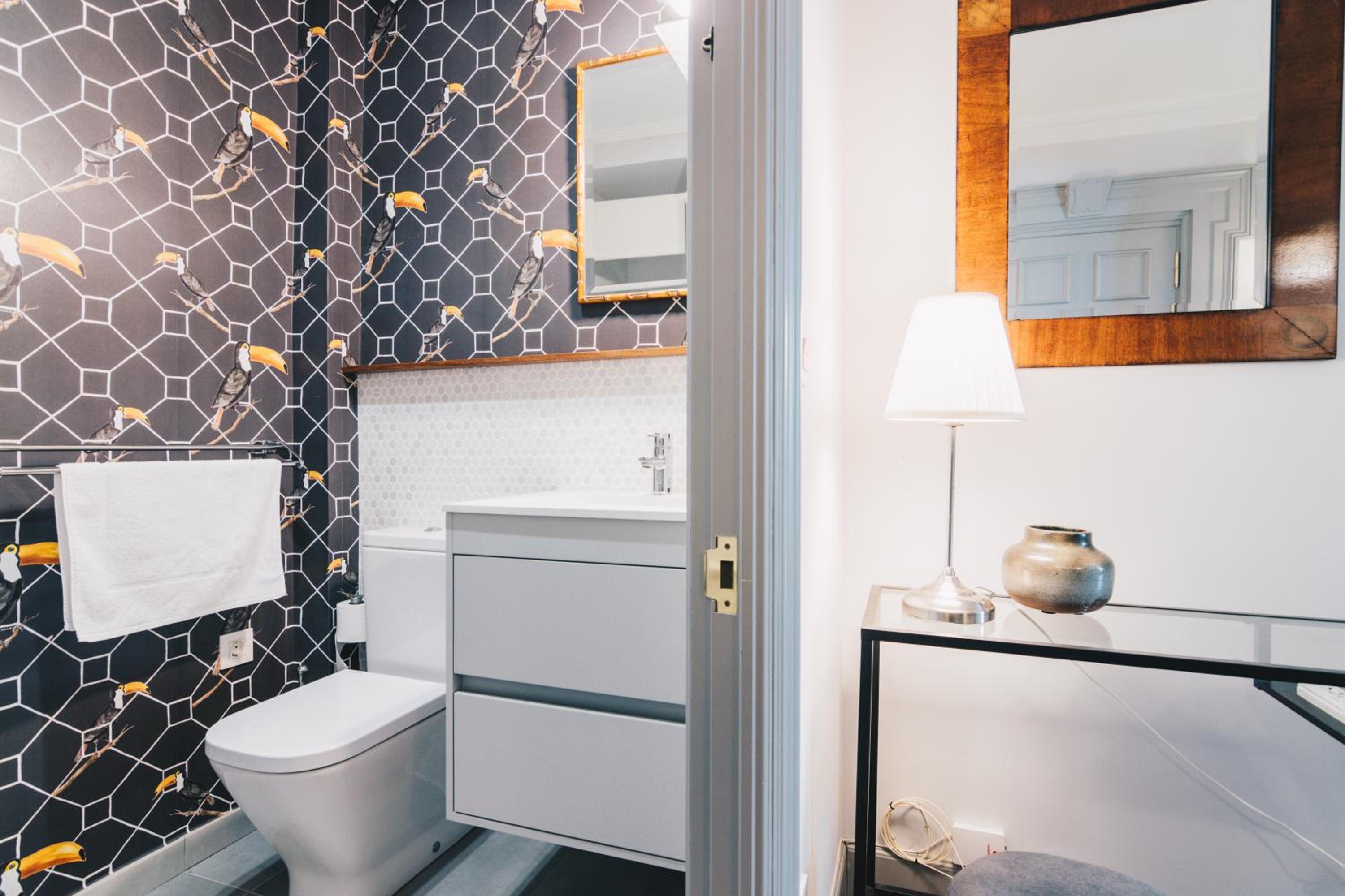 Gran Via Apartment by People Rentals