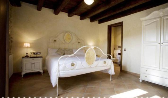 Casa rural l'Avellana view 3