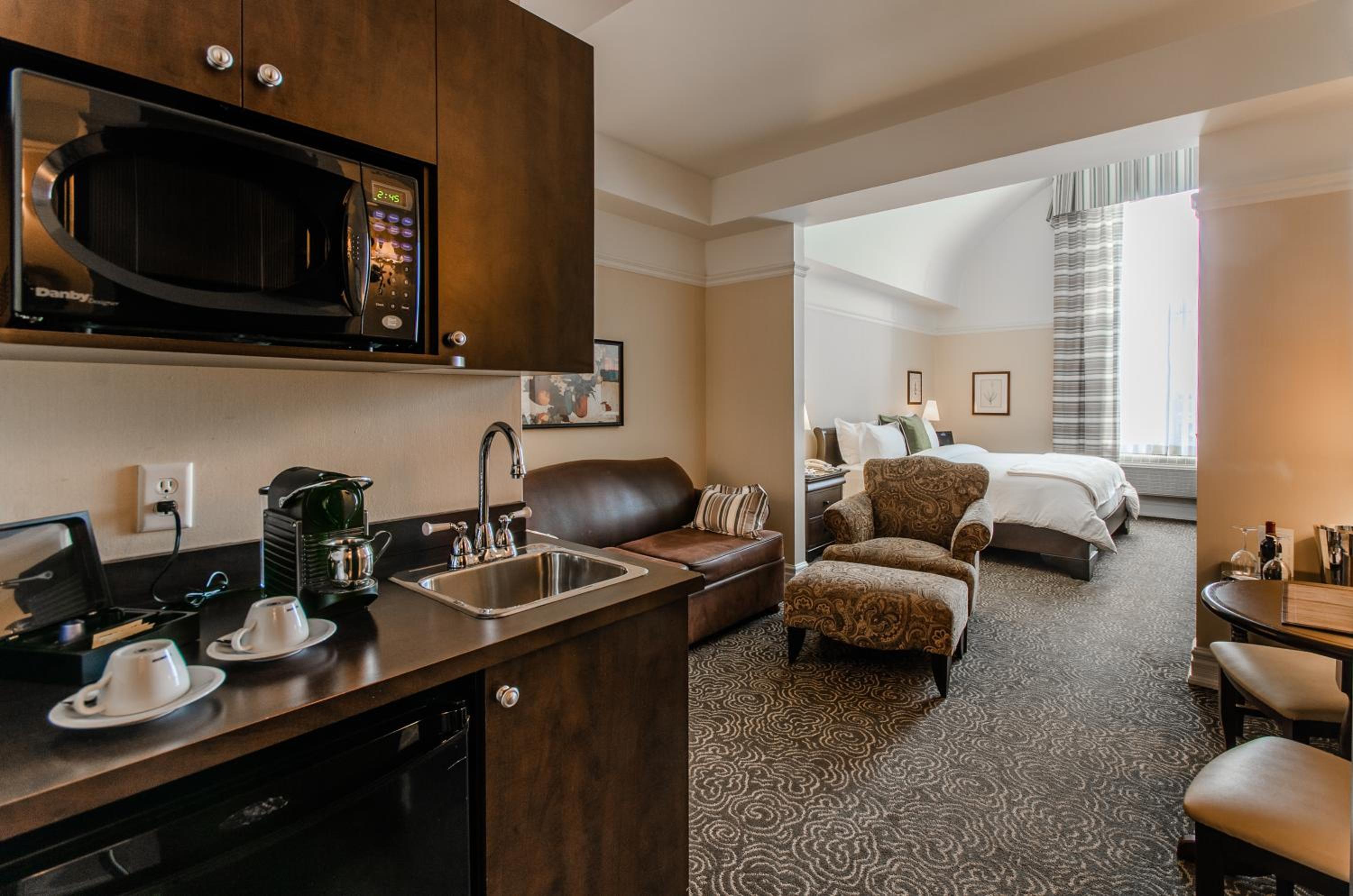 Le St-Martin Hotel  Suites - Property Image 1