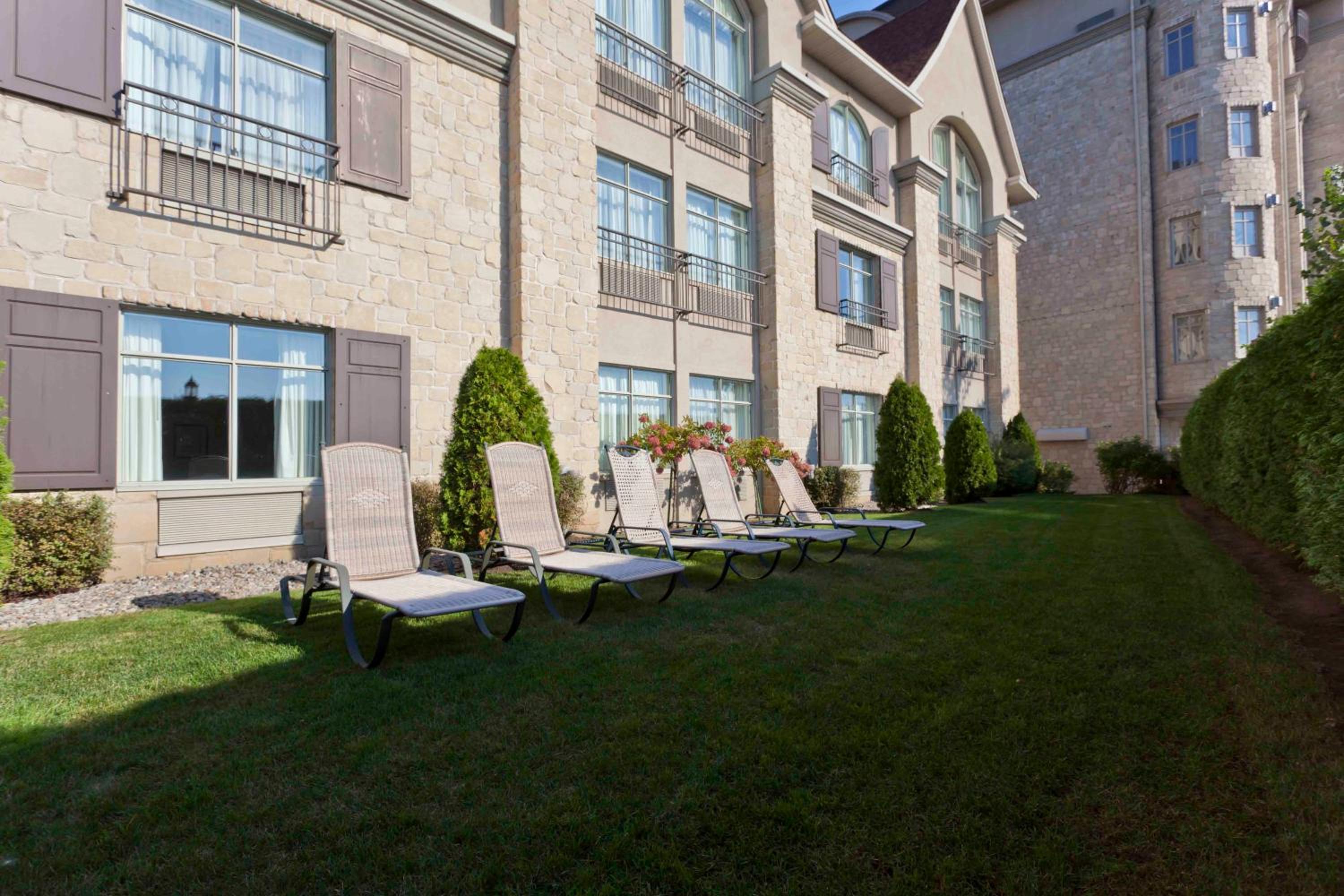 Montreal Vacations - Le St-Martin Hotel  Suites - Property Image 4