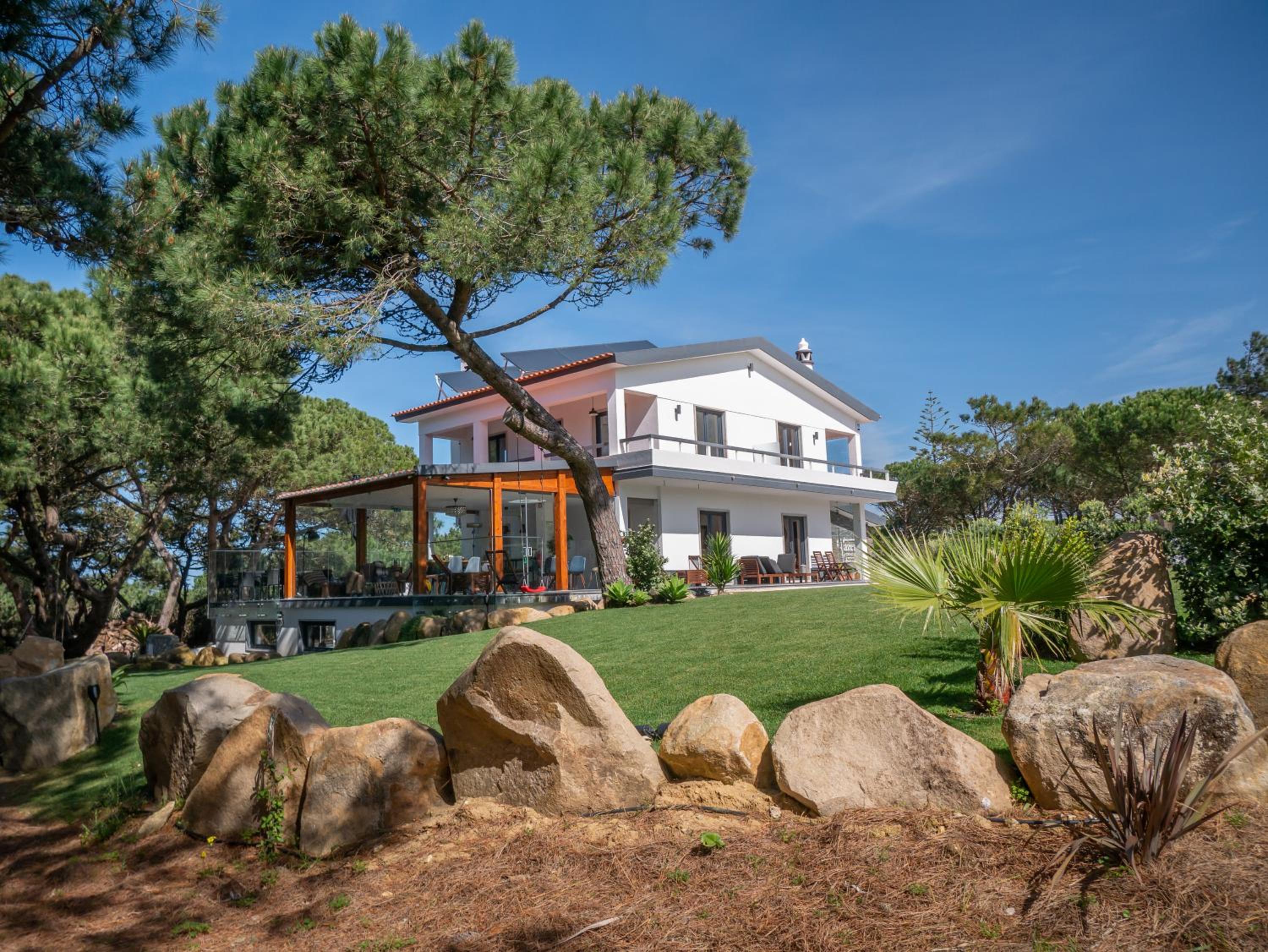 Azen Cool House