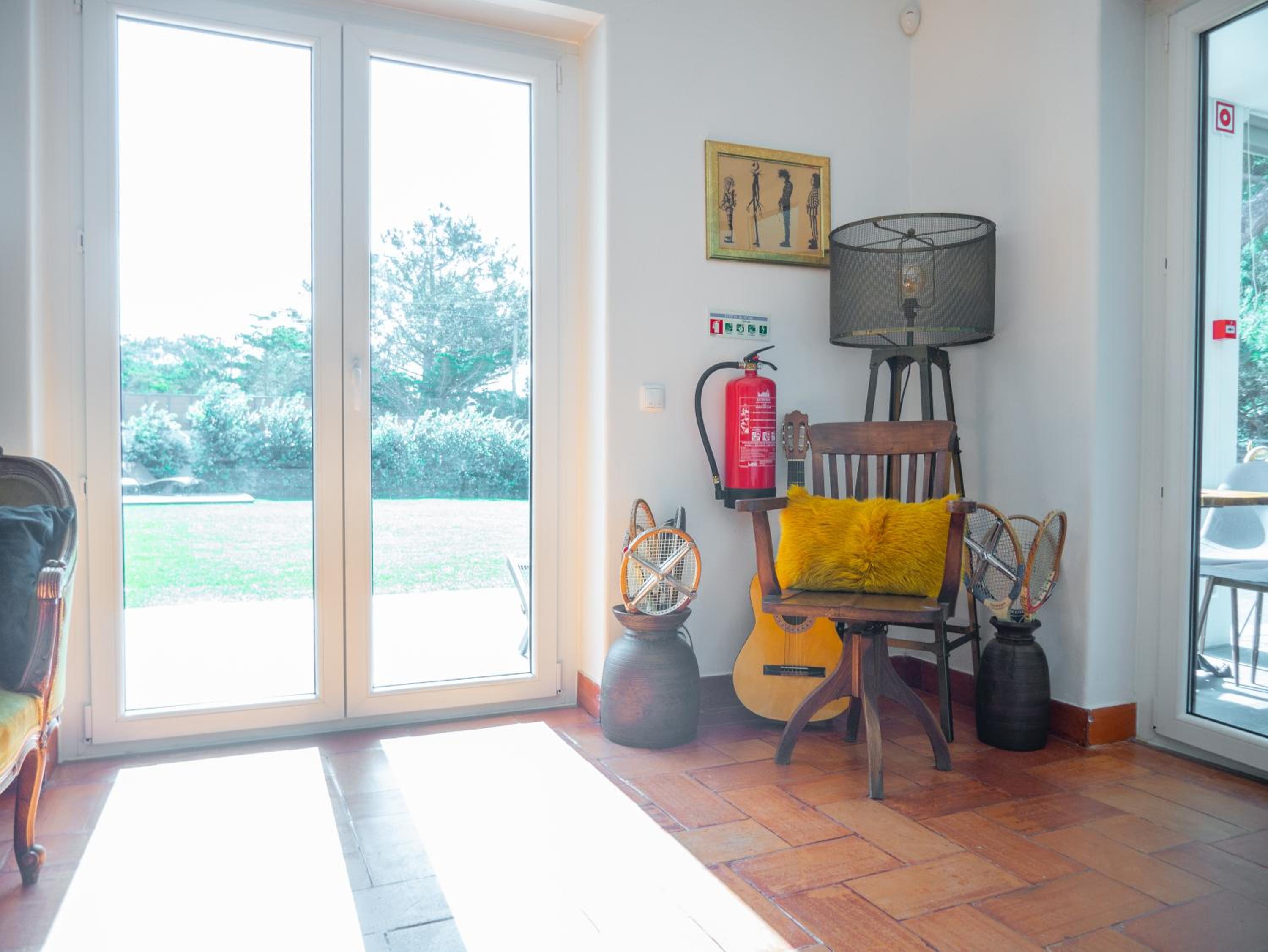 Azen Cool House