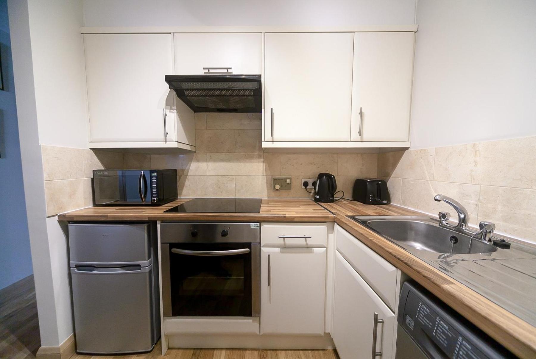 Cosy Ness Escape, 16B Ardconnel Street view 5