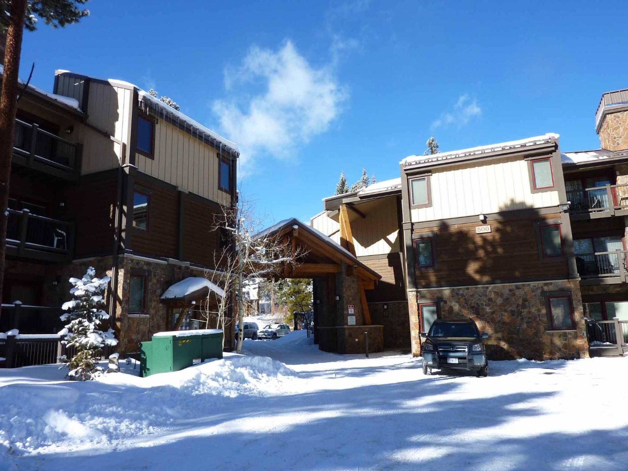 Double Eagle Roost Condo: Ski In, Walk To Main St view 4