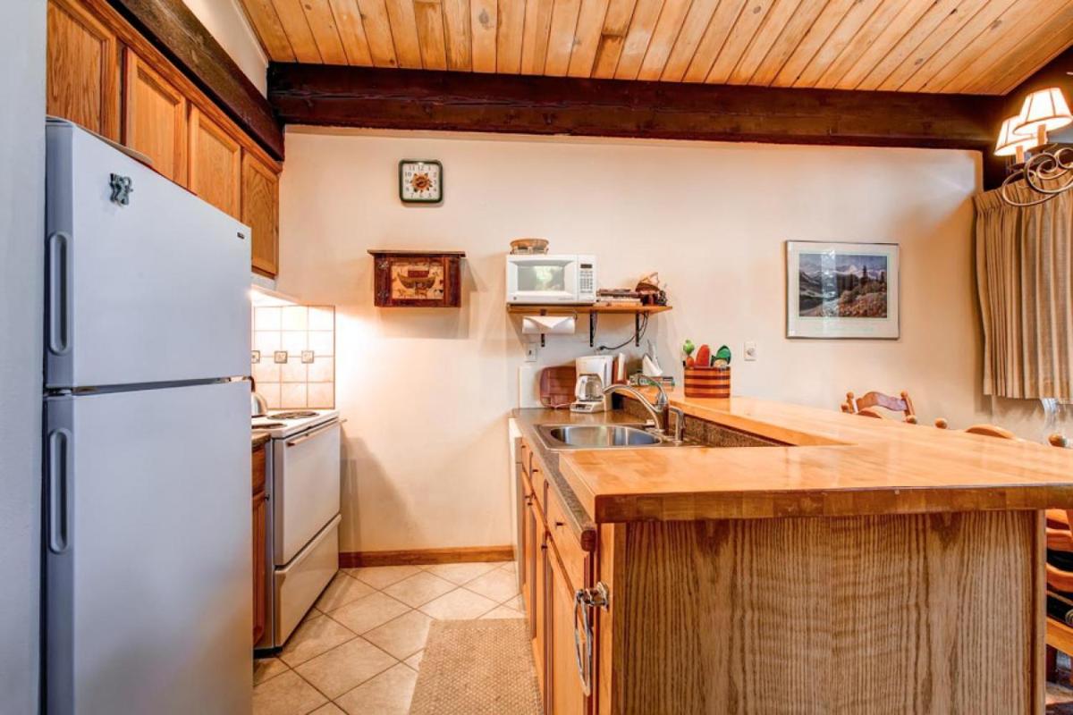 Tamarisk 303 view 4