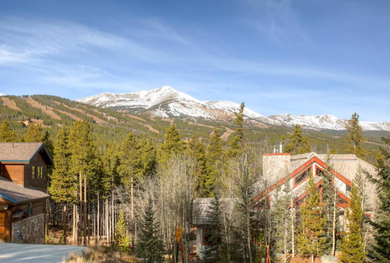 Lonestar Lodge: Sweeping Mountain Views, Hot Tub Patio view 5