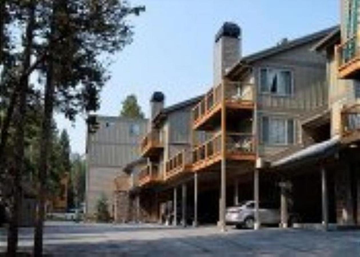 Timbernest Cottonwood Condo: Ideal Breck Location