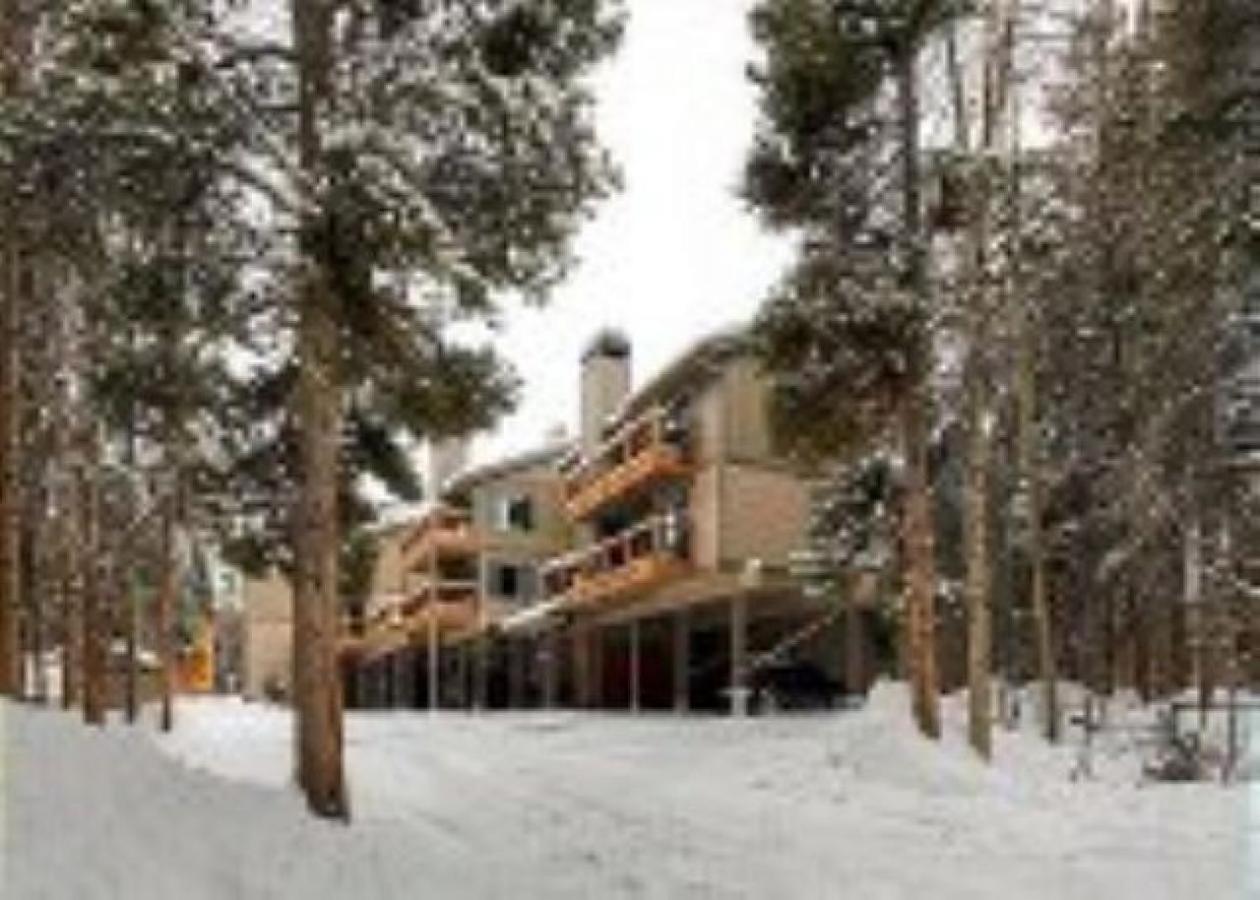 Timbernest Cottonwood Condo: Ideal Breck Location