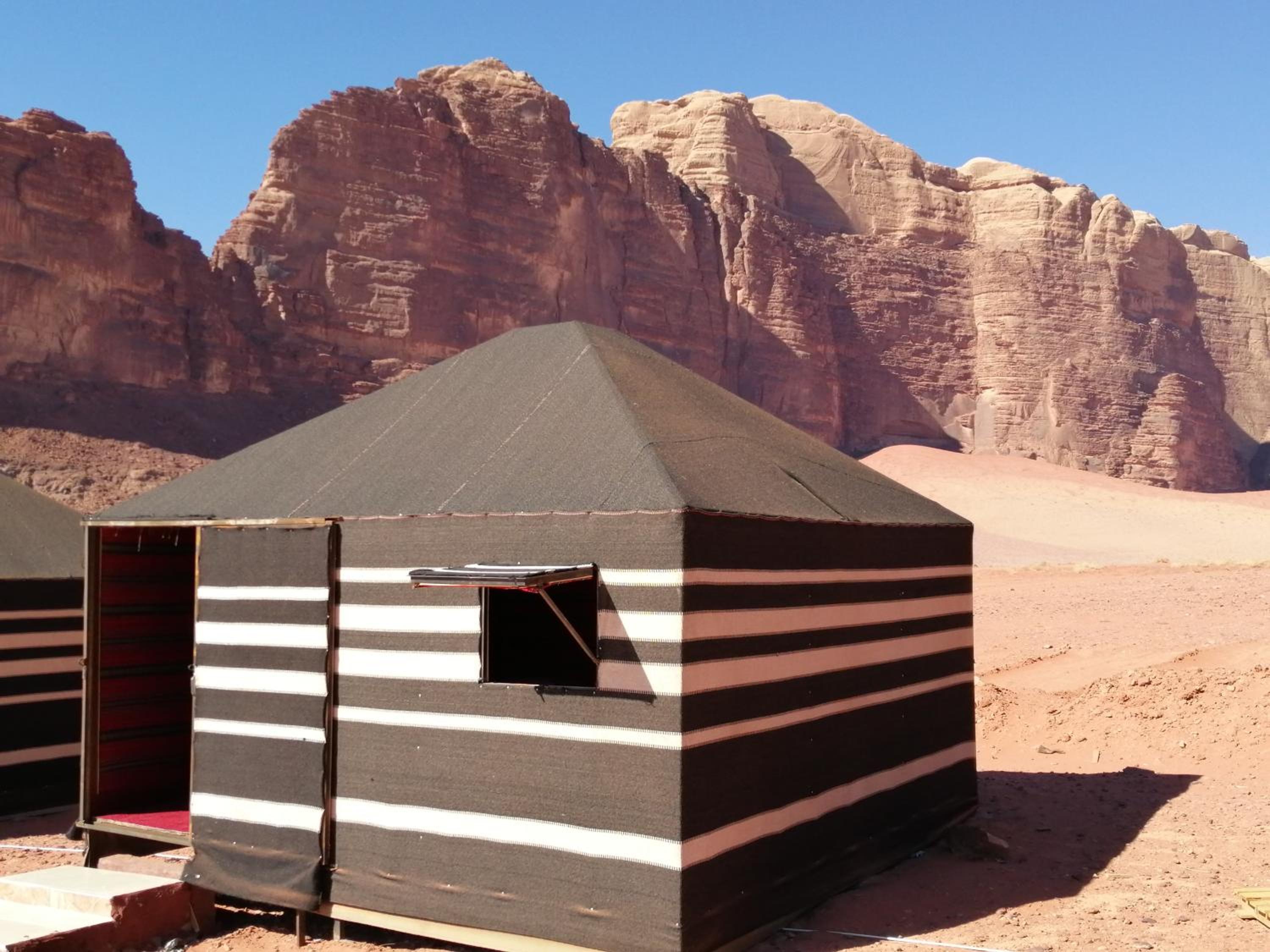 Black Irish Camp And Tours