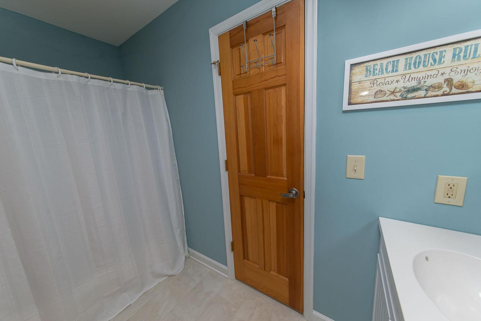 Sandi Hill - Corolla, Whalehead, 295 Yds to Beach, Ocean View, Pool, Hot Tub, Pets OK