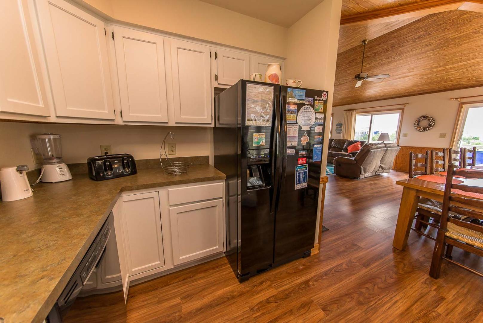 Sandi Hill - Corolla, Whalehead, 295 Yds to Beach, Ocean View, Pool, Hot Tub, Pets OK