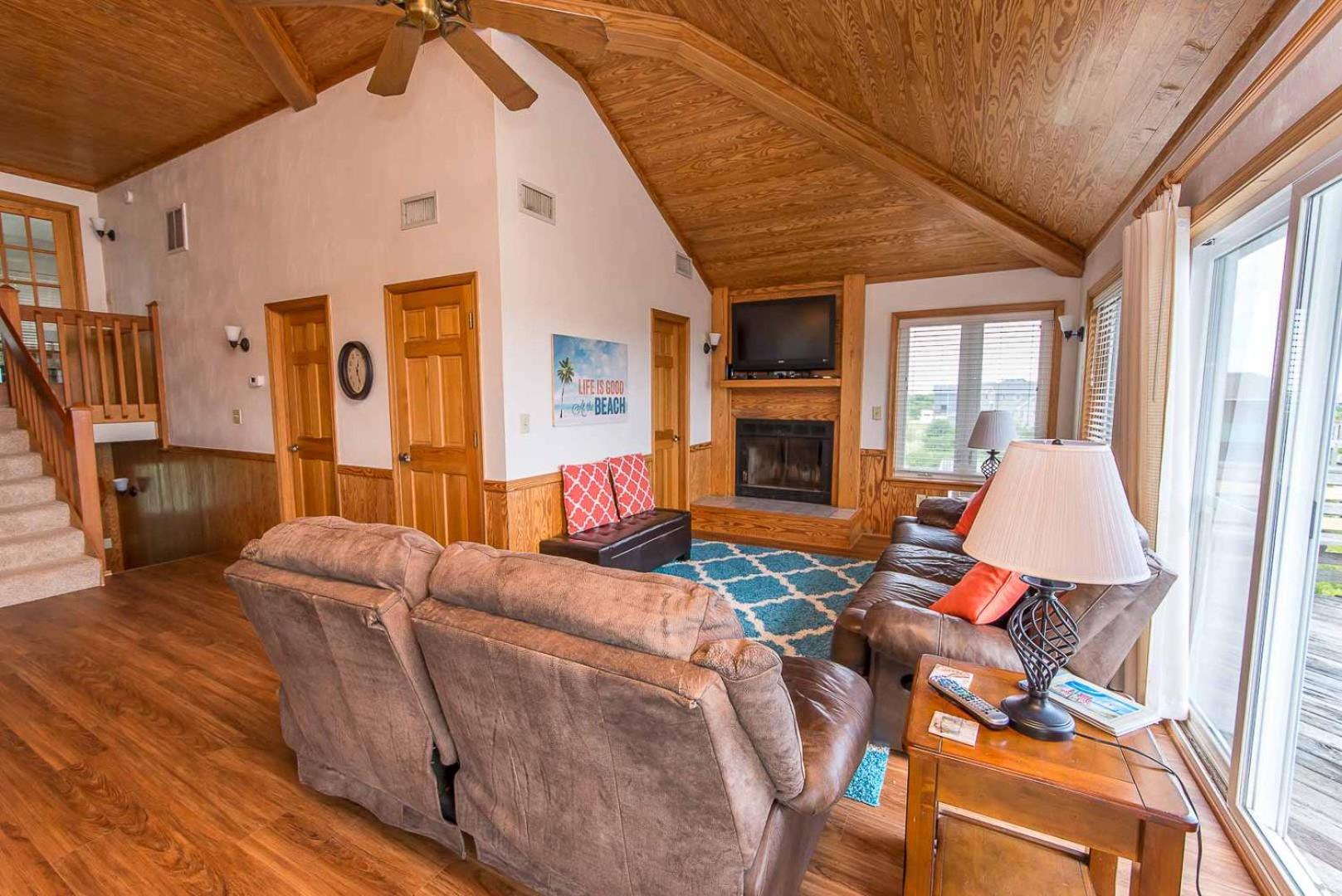 Sandi Hill - Corolla, Whalehead, 295 Yds to Beach, Ocean View, Pool, Hot Tub, Pets OK