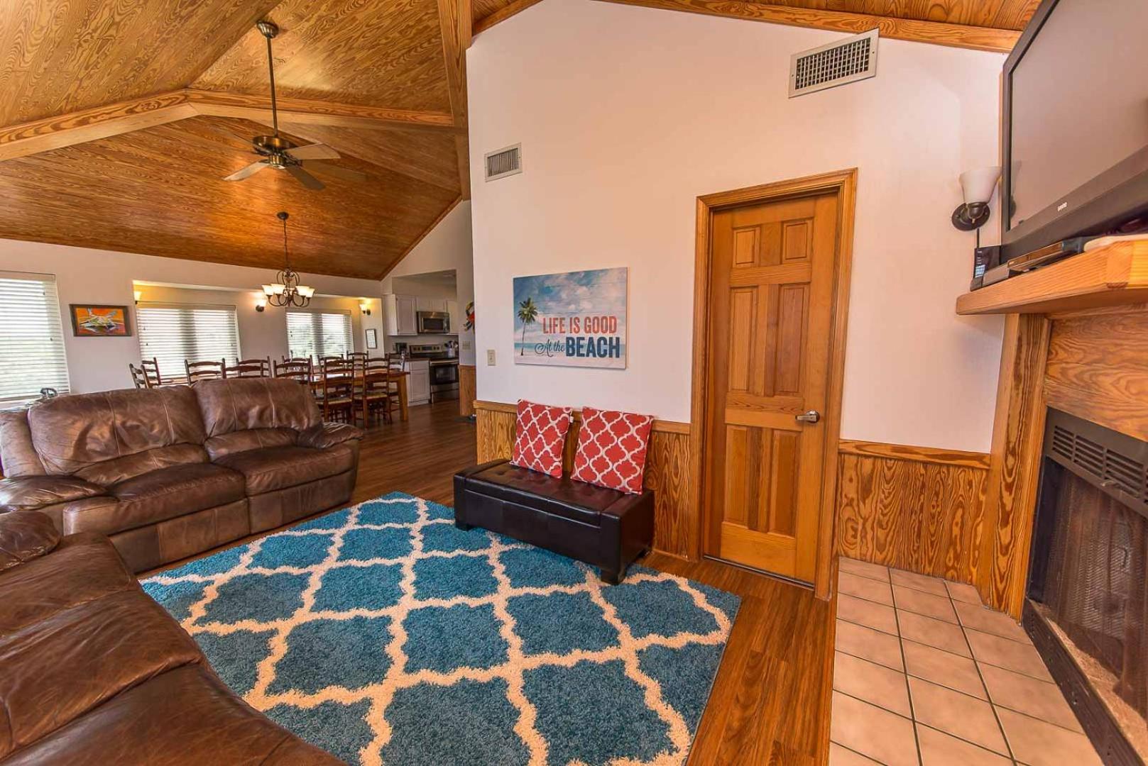 Sandi Hill - Corolla, Whalehead, 295 Yds to Beach, Ocean View, Pool, Hot Tub, Pets OK